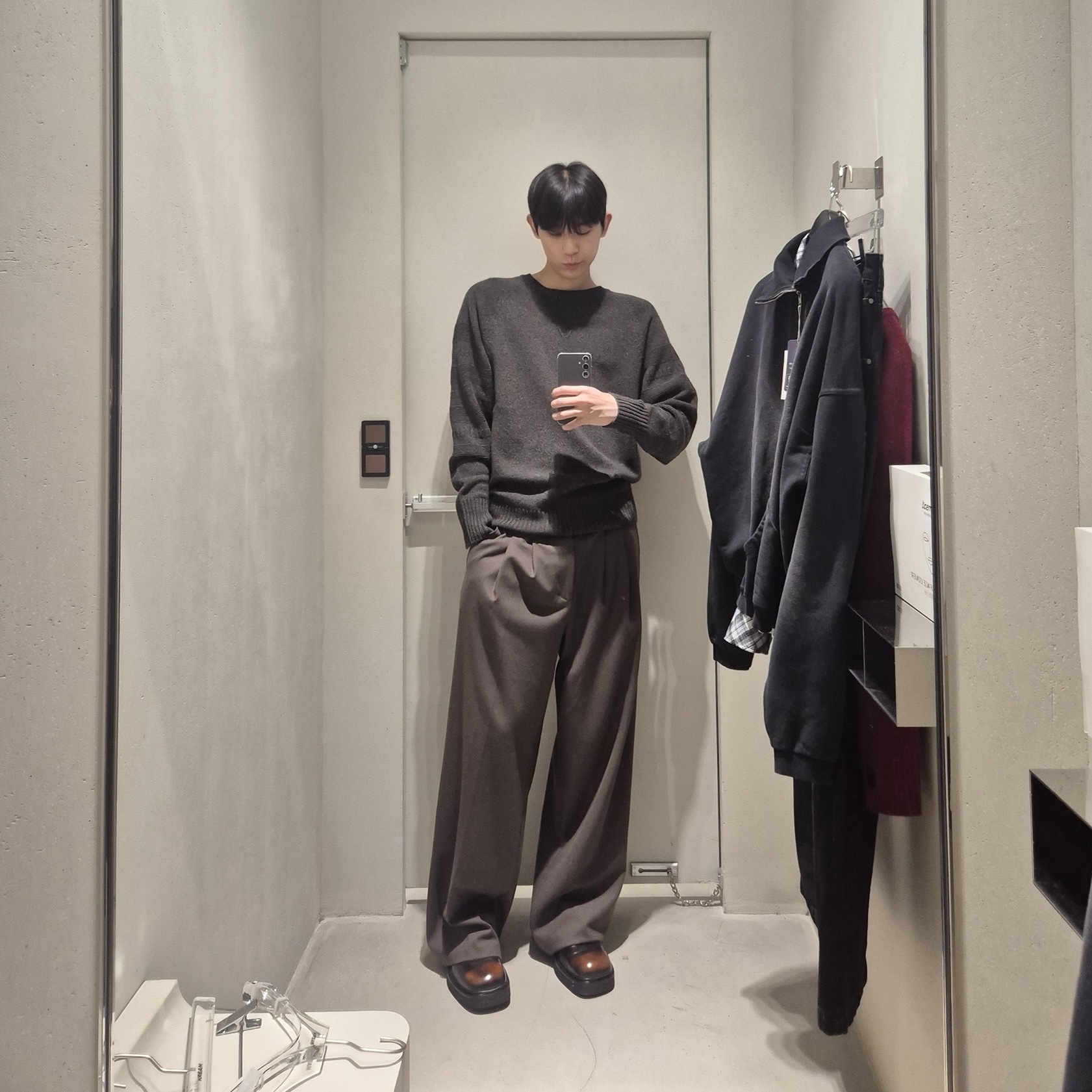 Eytys Savoy Leather Amber - 25FW 착용 스타일 - 3