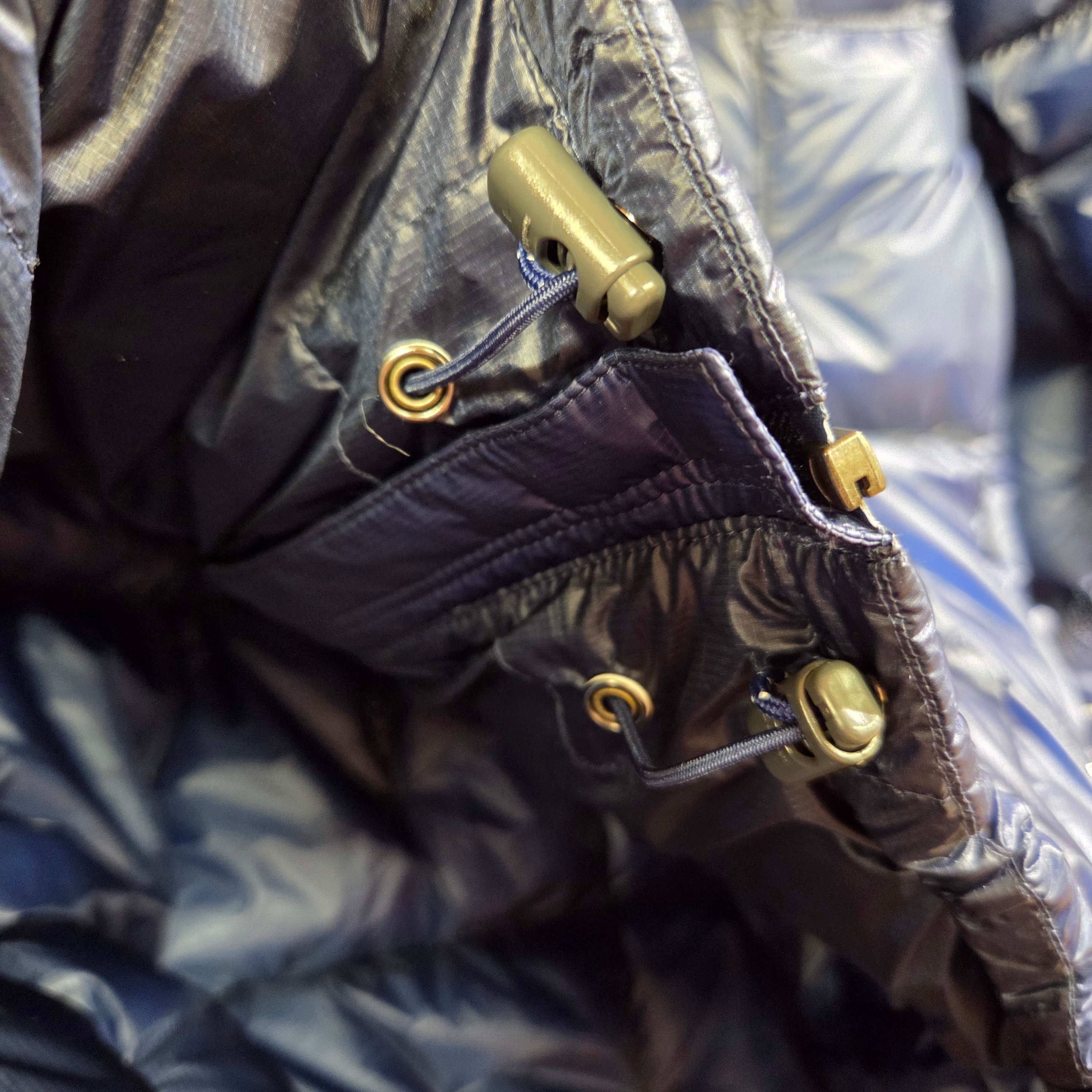 Montbell Plasma 1000 Alpine Down Parka Pure Indigo 착용 스타일 - 2