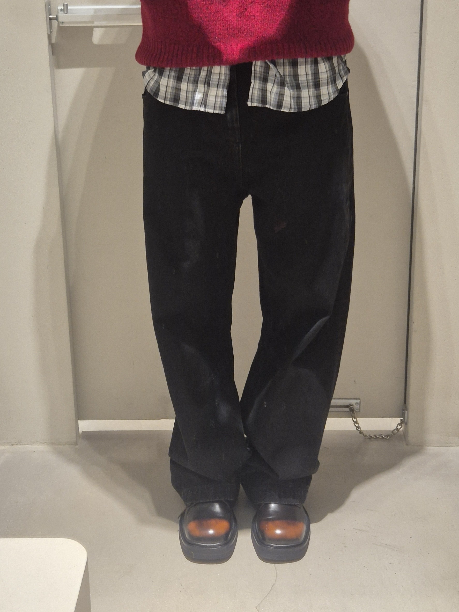 Entire Studios Gem Jeans Magnetite - 25SS 착용 스타일 - 5