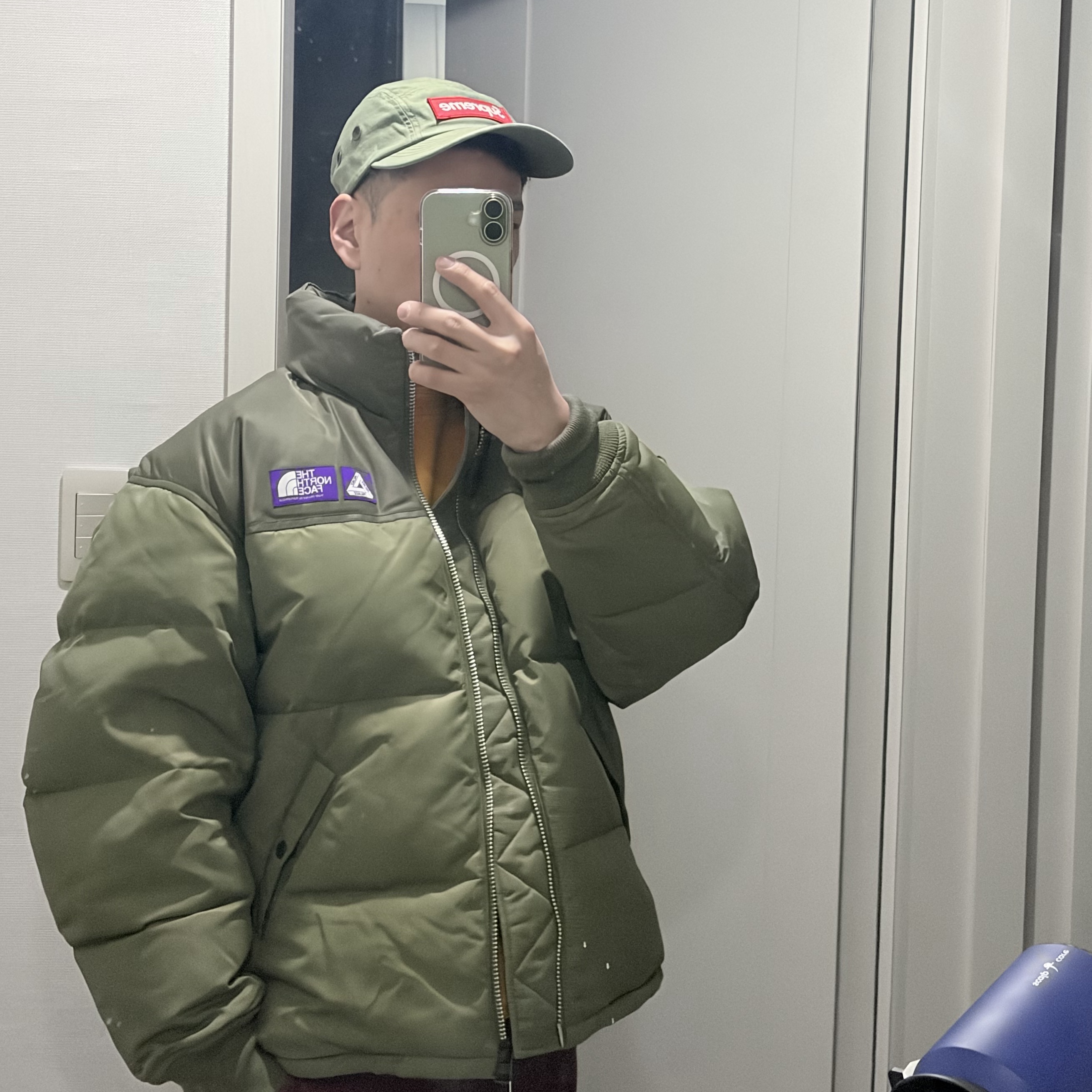 Palace x The North Face Purple Label Windstopper Field Down Jacket Sage Green - 25FW, Supreme Military Camp Cap Olive - 24SS 착용 스타일 - 2