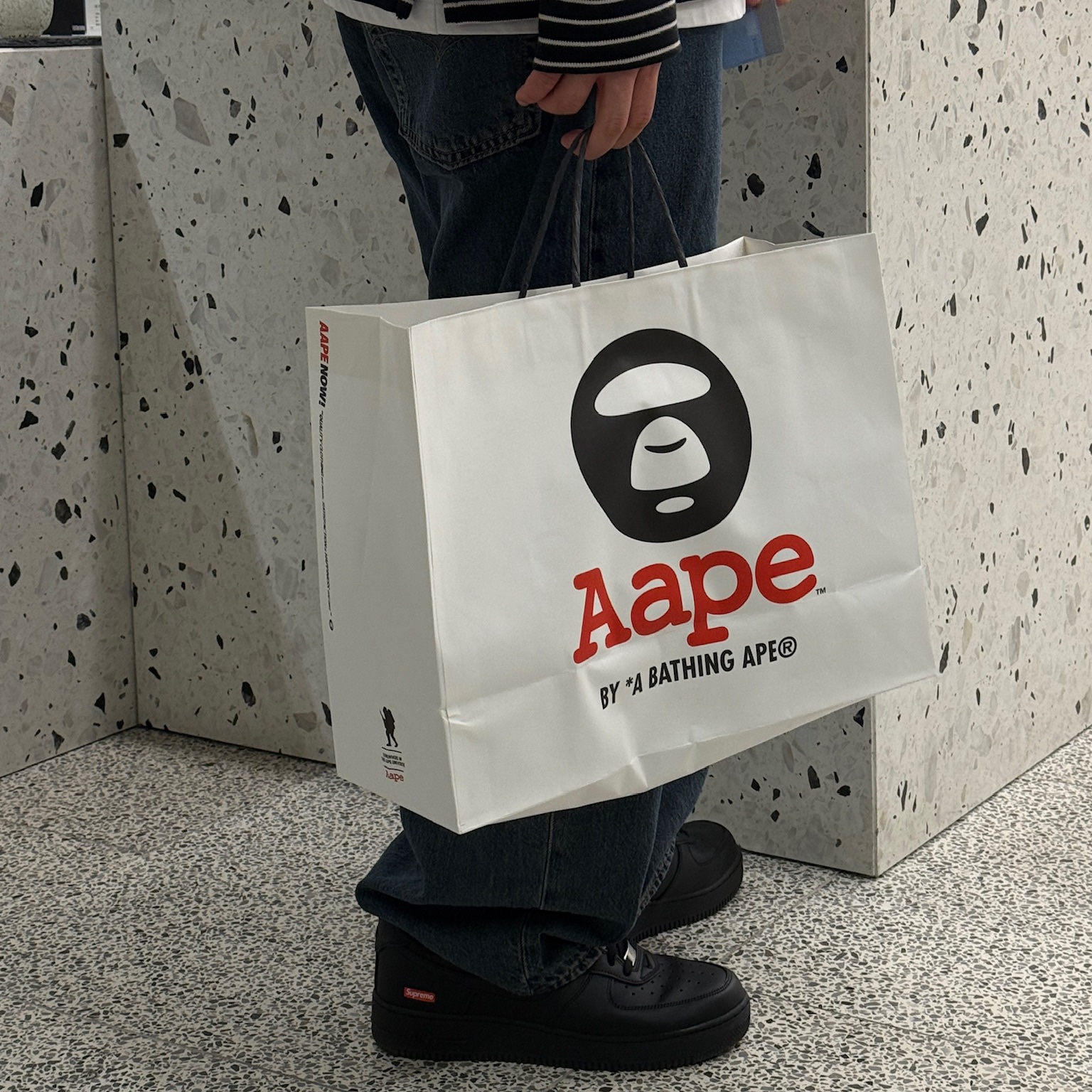 Nike x Supreme Air Force 1 Low Black 착용 스타일