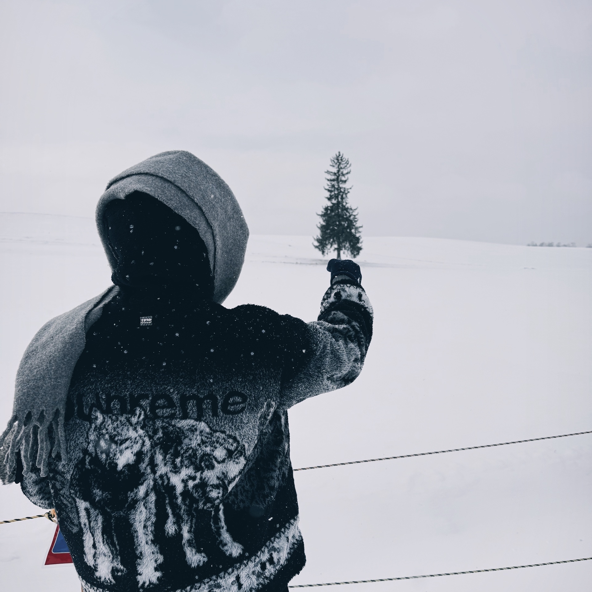 Supreme x B.B. Simon Reversible Hooded Fleece Jacket Black - 25FW 착용 스타일 - 1