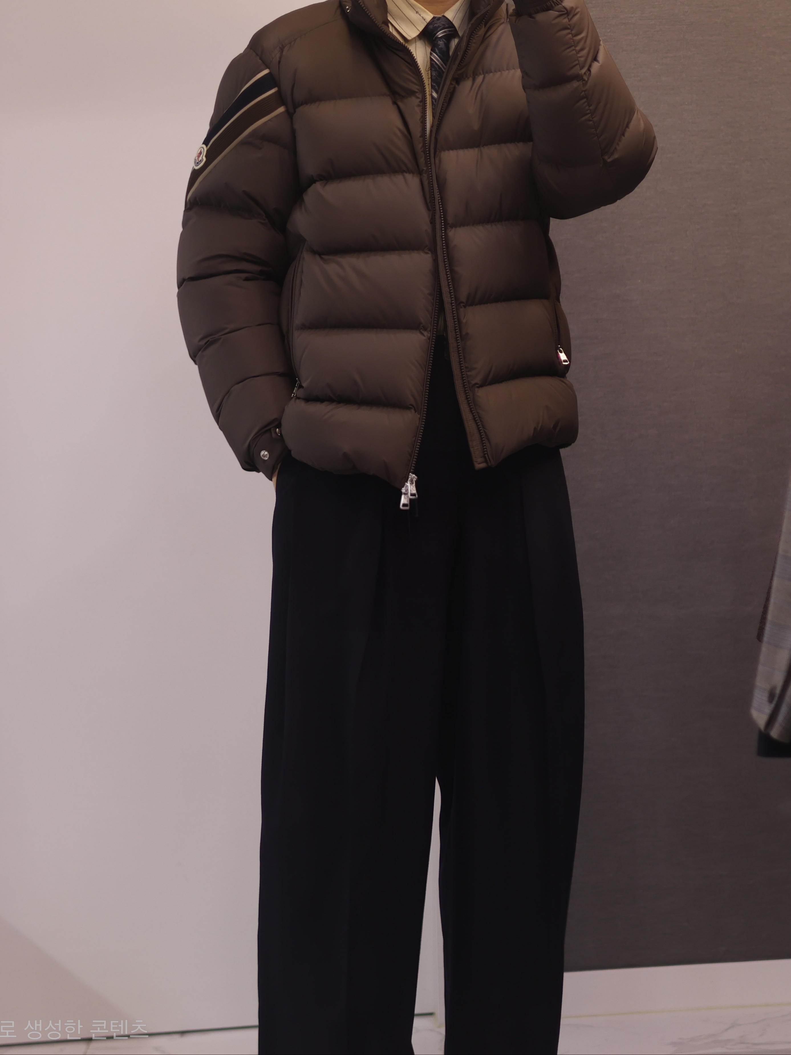 C.P. Company Korea Exclusive D.D. Shell Hooded Down Jacket Lunar Rock - 25FW, Wooyoungmi Wool Wide Folding Pants Black - 25SS 착용 스타일 - 2