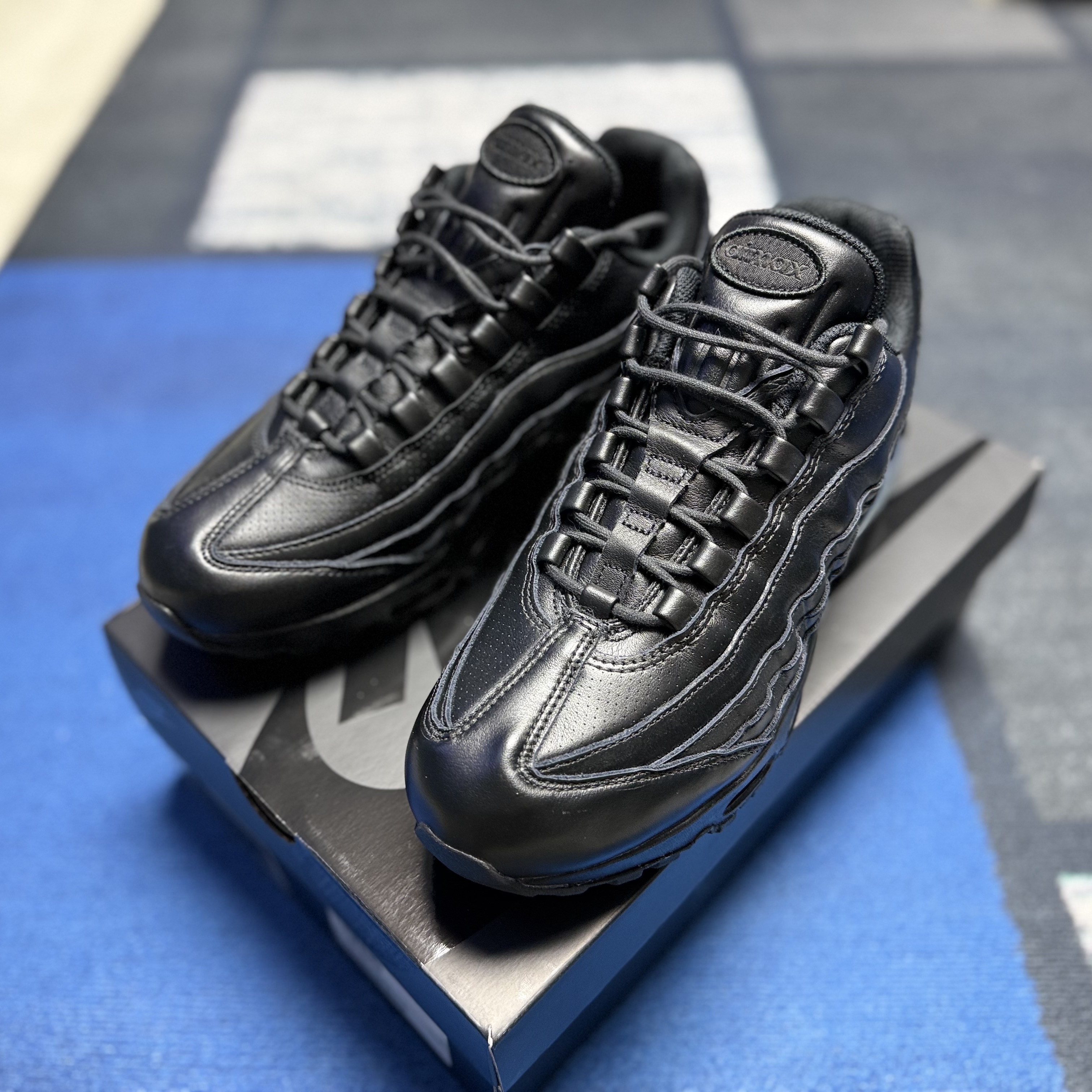 Nike Air Max 95 Big Bubble LTR QS Black 착용 스타일 - 1