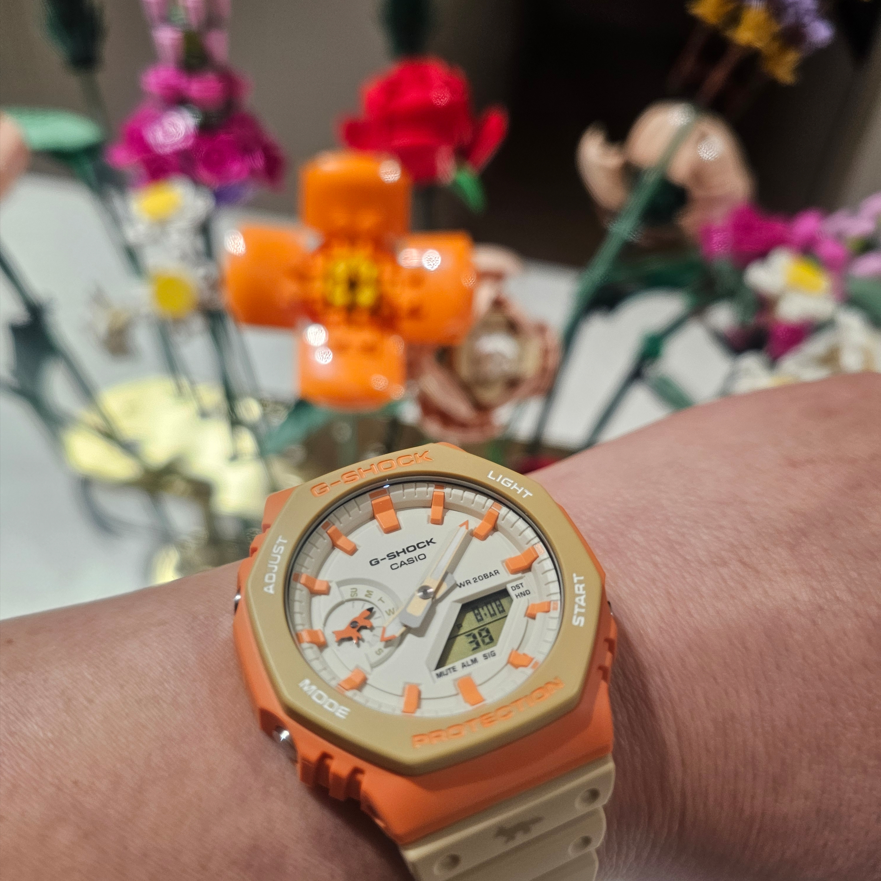 Casio x Maison Kitsune GA-2110MK-5A 착용 스타일 - 1
