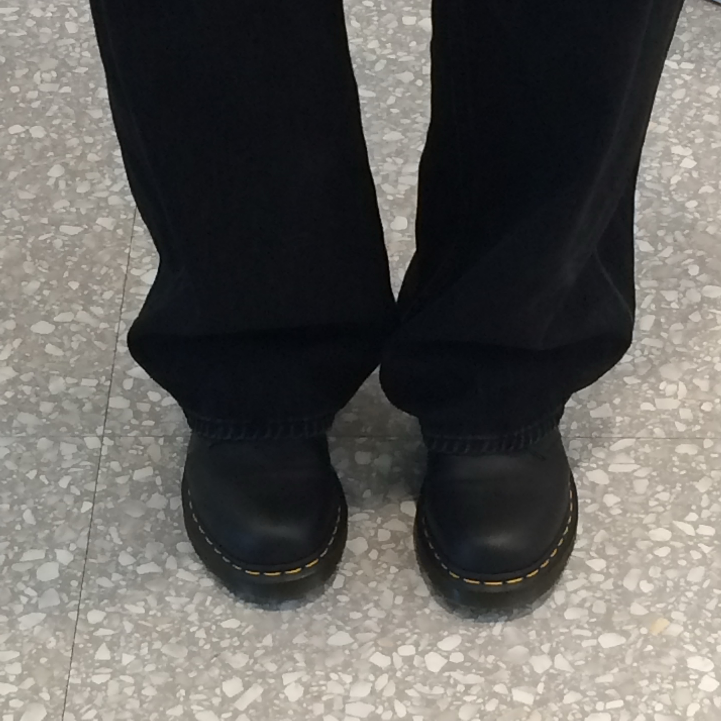 Dr. Martens 1461 Nappa Black 착용 스타일