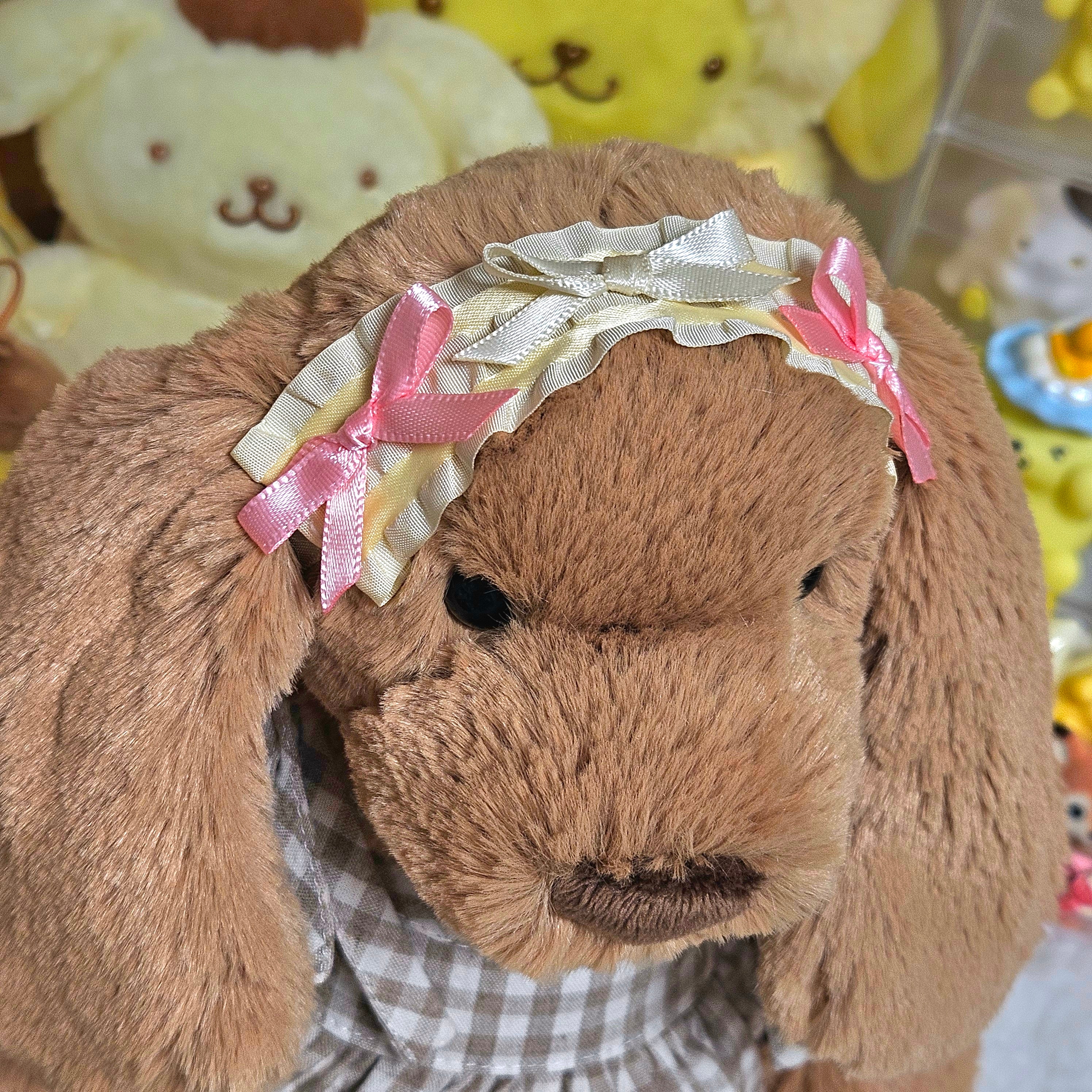 Jellycat Bashful Puppy Medium Toffee 착용 스타일 - 2