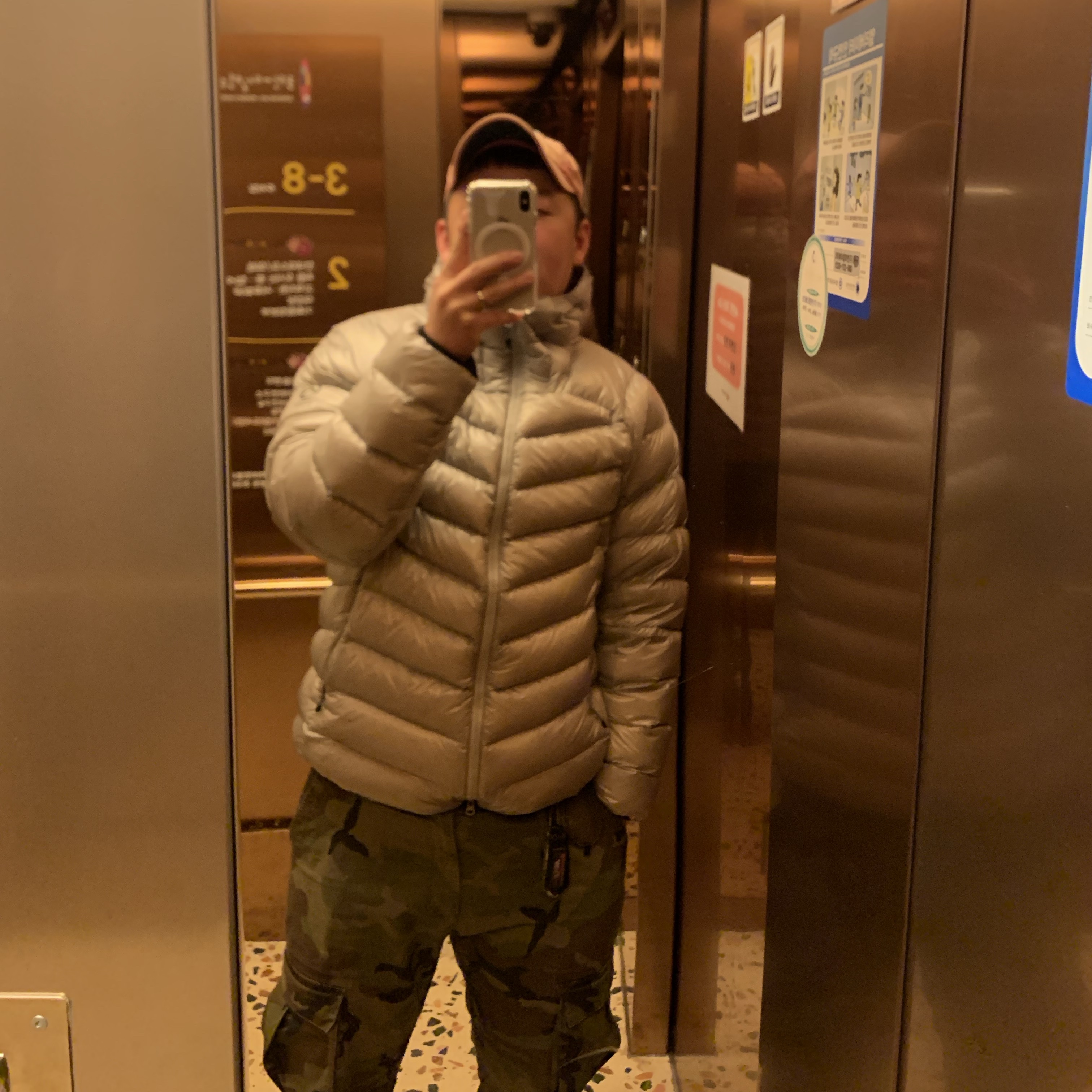 The North Face Summit Mattehorn RDS Down Jacket Light Gray, Double RL Garment Dyeing Twill Ball Cap Red 착용 스타일