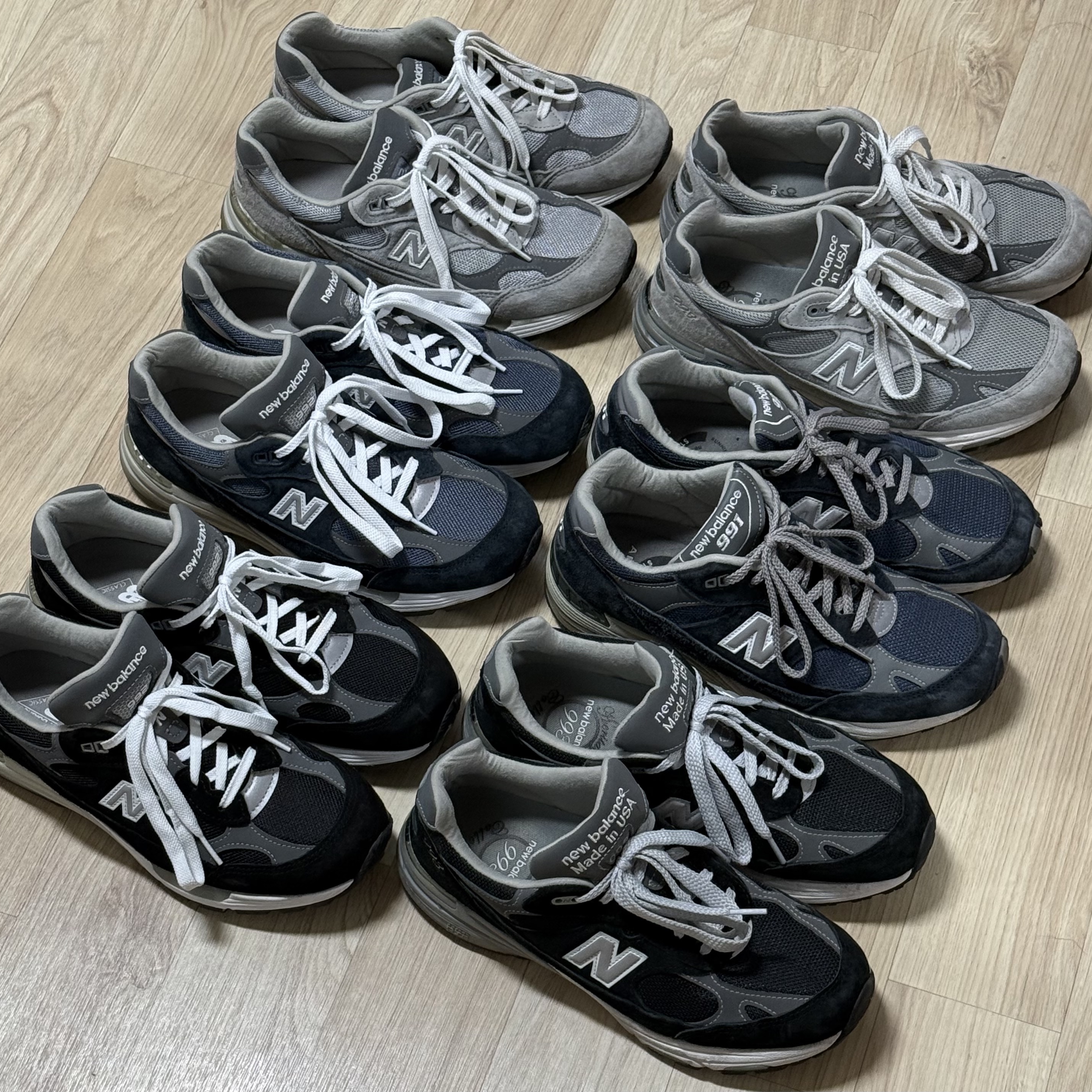New Balance 992 Made in USA Core Black Grey, New Balance 993 Made in USA Grey - D Standard 착용 스타일 - 4