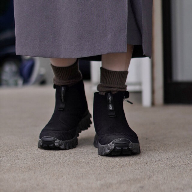 Salomon Snowclog Mid Black 착용 스타일 - 3