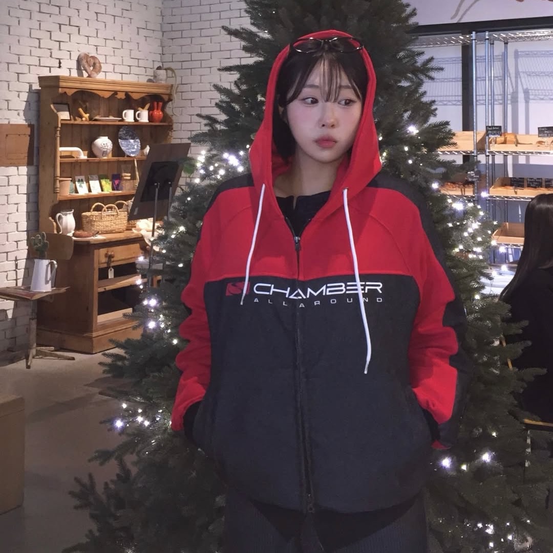 SPORT CHAMBER SC Core Denim Hood Zip Up Red 착용 스타일 - 2