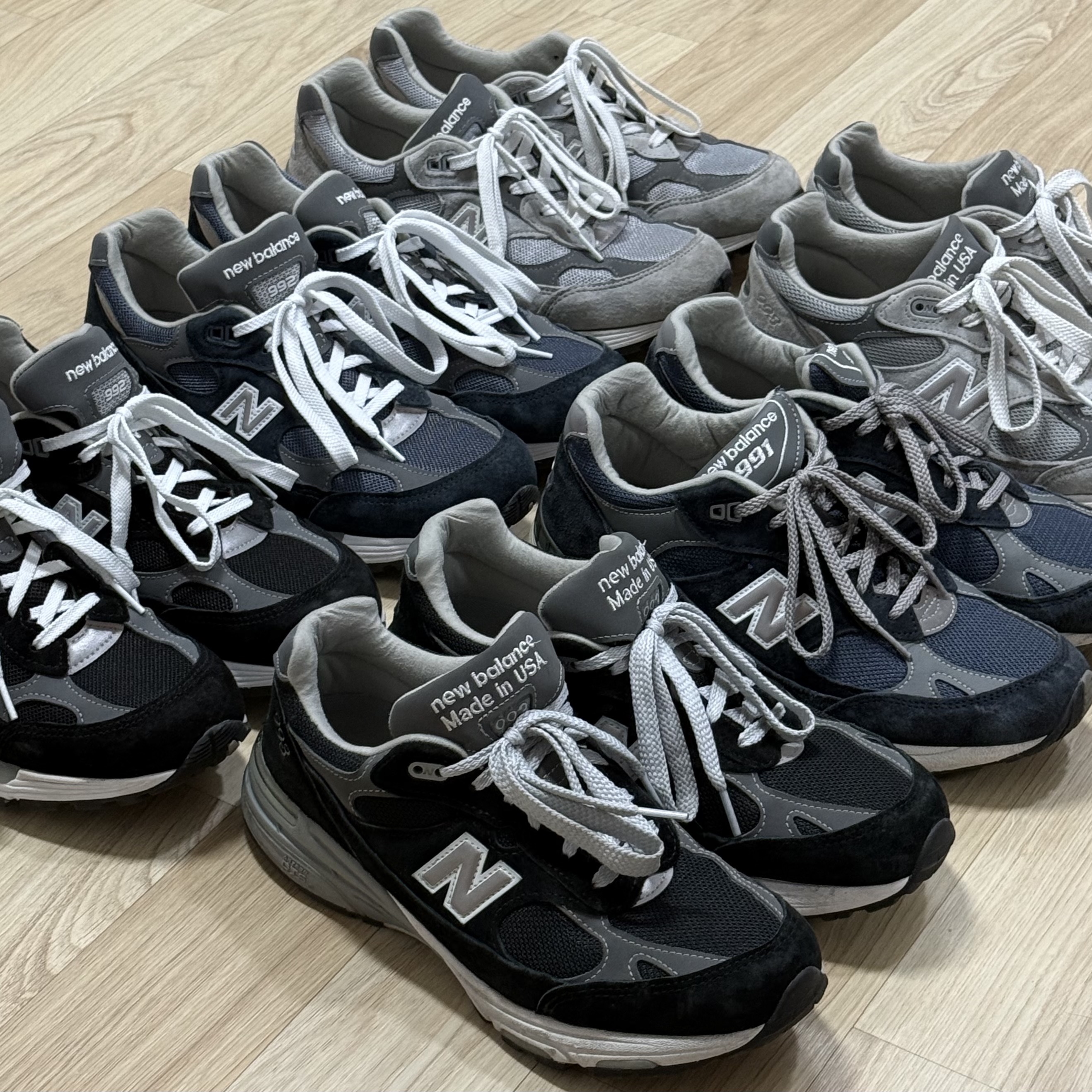 New Balance 992 Made in USA Core Black Grey, New Balance 993 Made in USA Grey - D Standard 착용 스타일 - 2