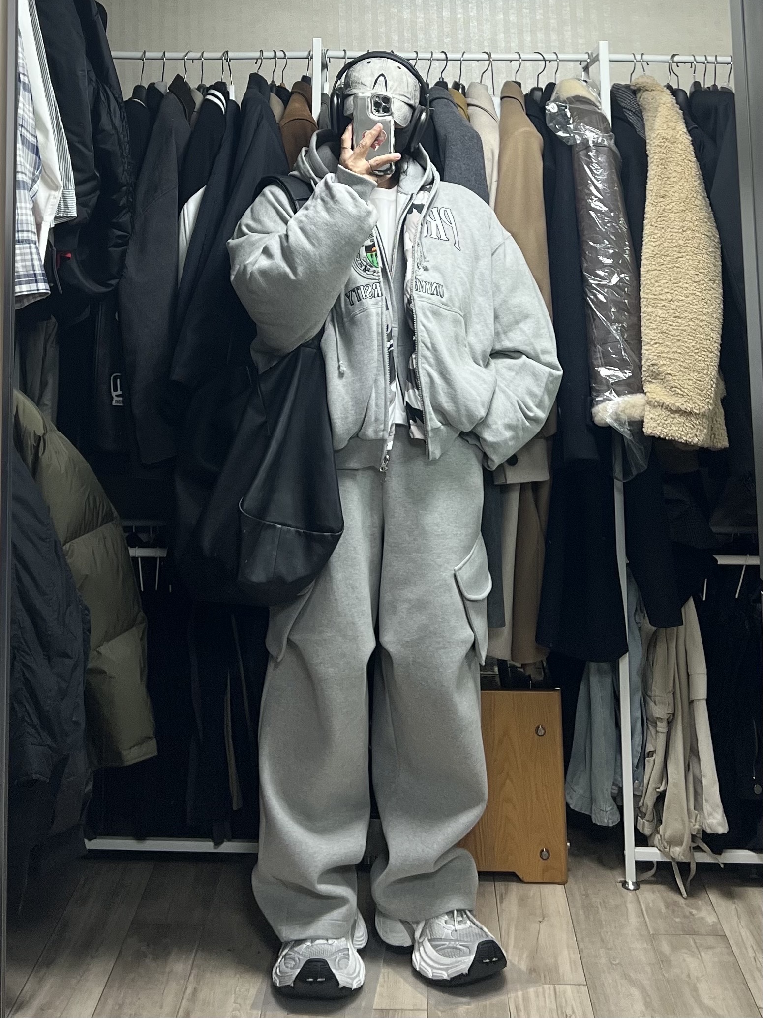 Balenciaga 10XL Sneakers White Black Grey, Balenciaga 10XL Sneakers White Grey Silver Black 착용 스타일