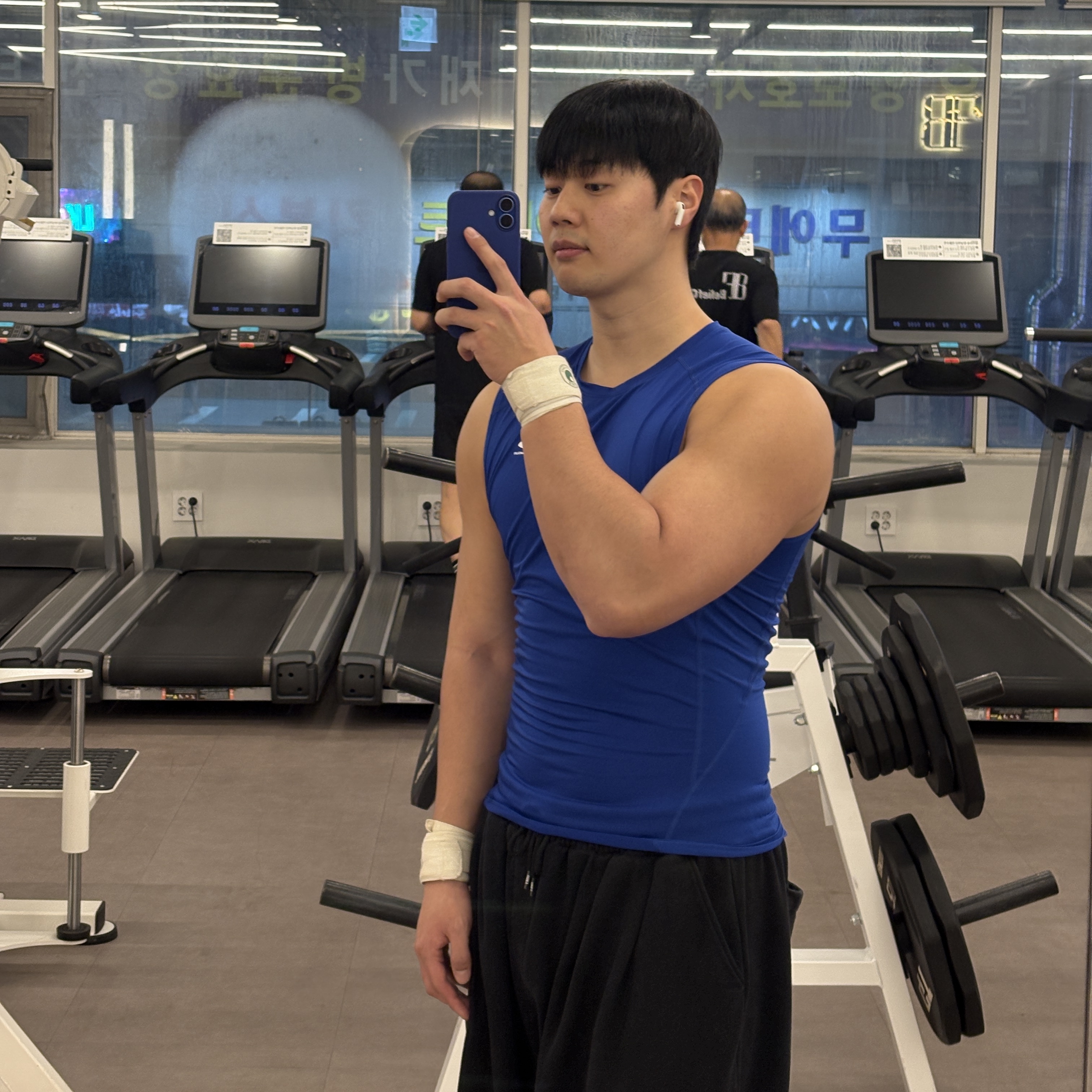 Under Armour HeatGear Sleeveless Black 착용 스타일 - 4