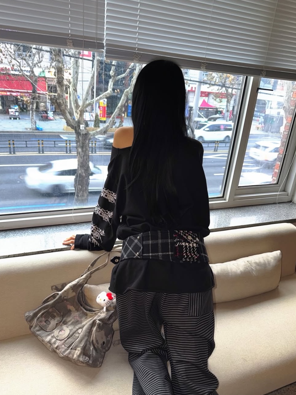 SOMSOC Halo Contrast Check Belt Black 착용 스타일 - 2