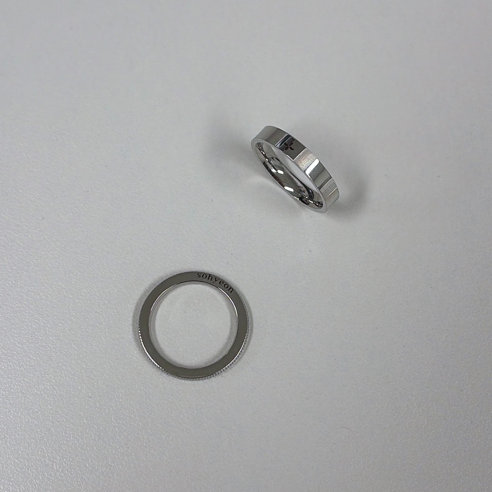 Riomeu Cutting Glossy Matte Ring, Riomeu Stripe Steel Ring Silver 착용 스타일