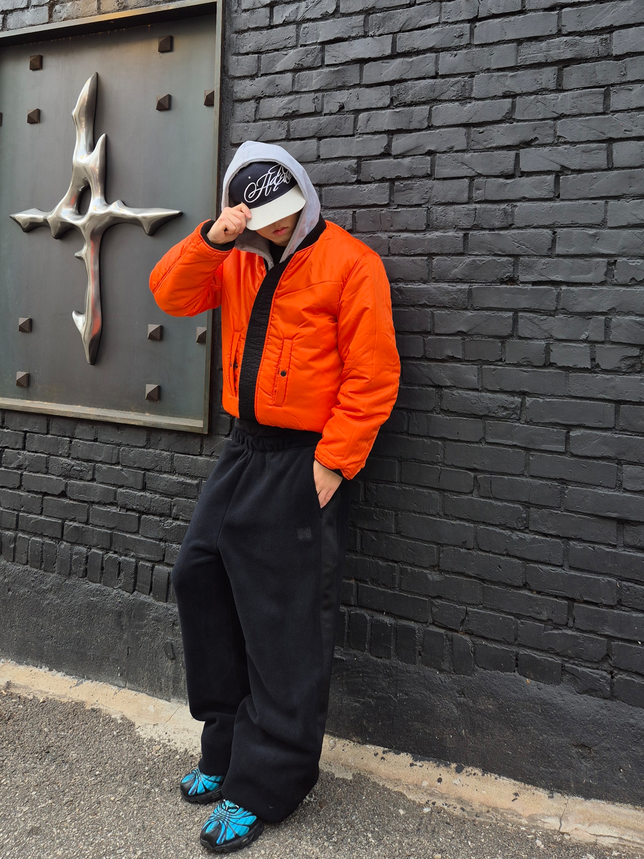 Nike x Skepta Air Max Tailwind 5 Chrome Blue, Uniqlo x Needles Fleece Wide Pants Black - KR 착용 스타일 - 3