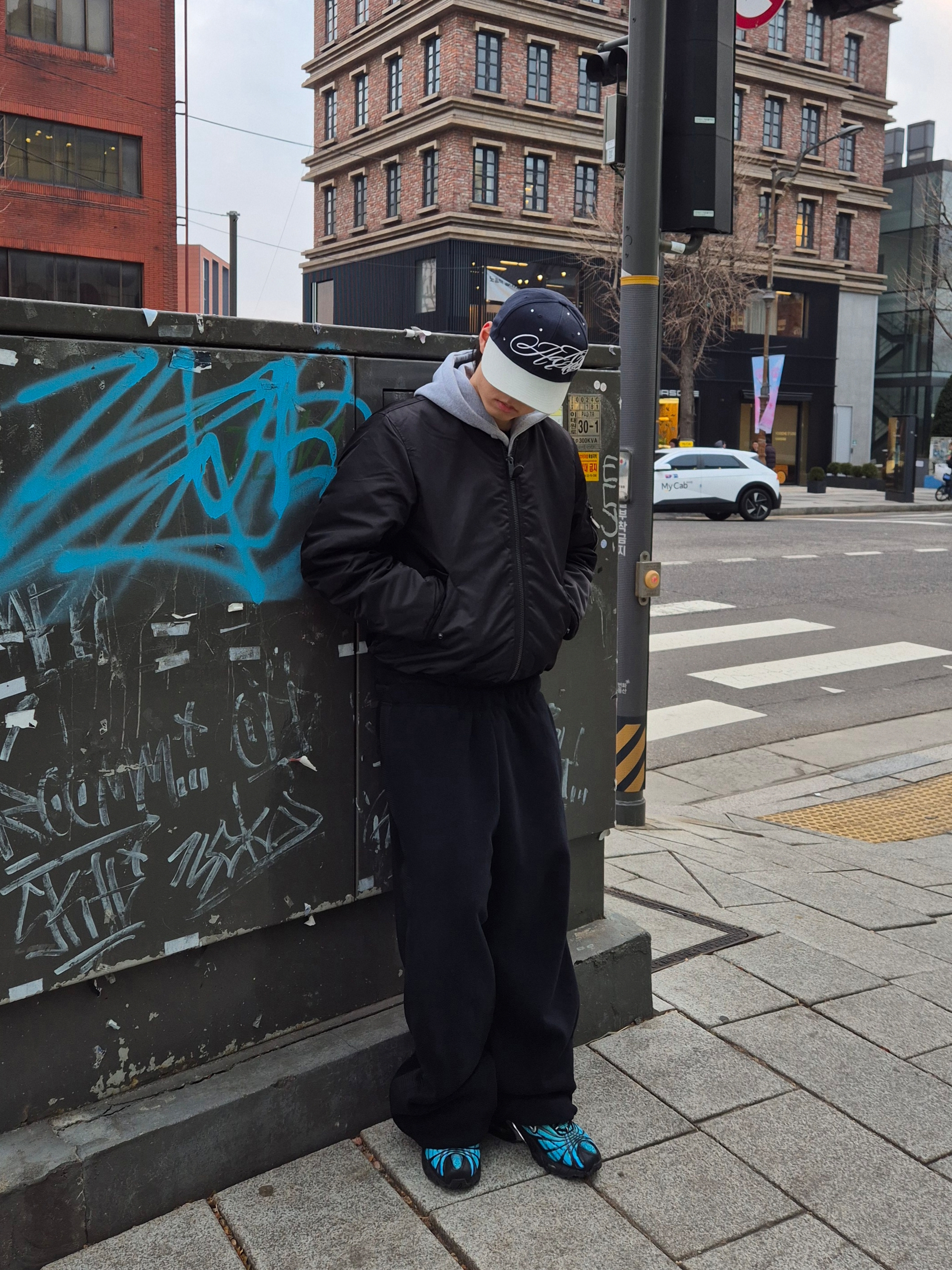 Nike x Skepta Air Max Tailwind 5 Chrome Blue, Uniqlo x Needles Fleece Wide Pants Black - KR 착용 스타일 - 6