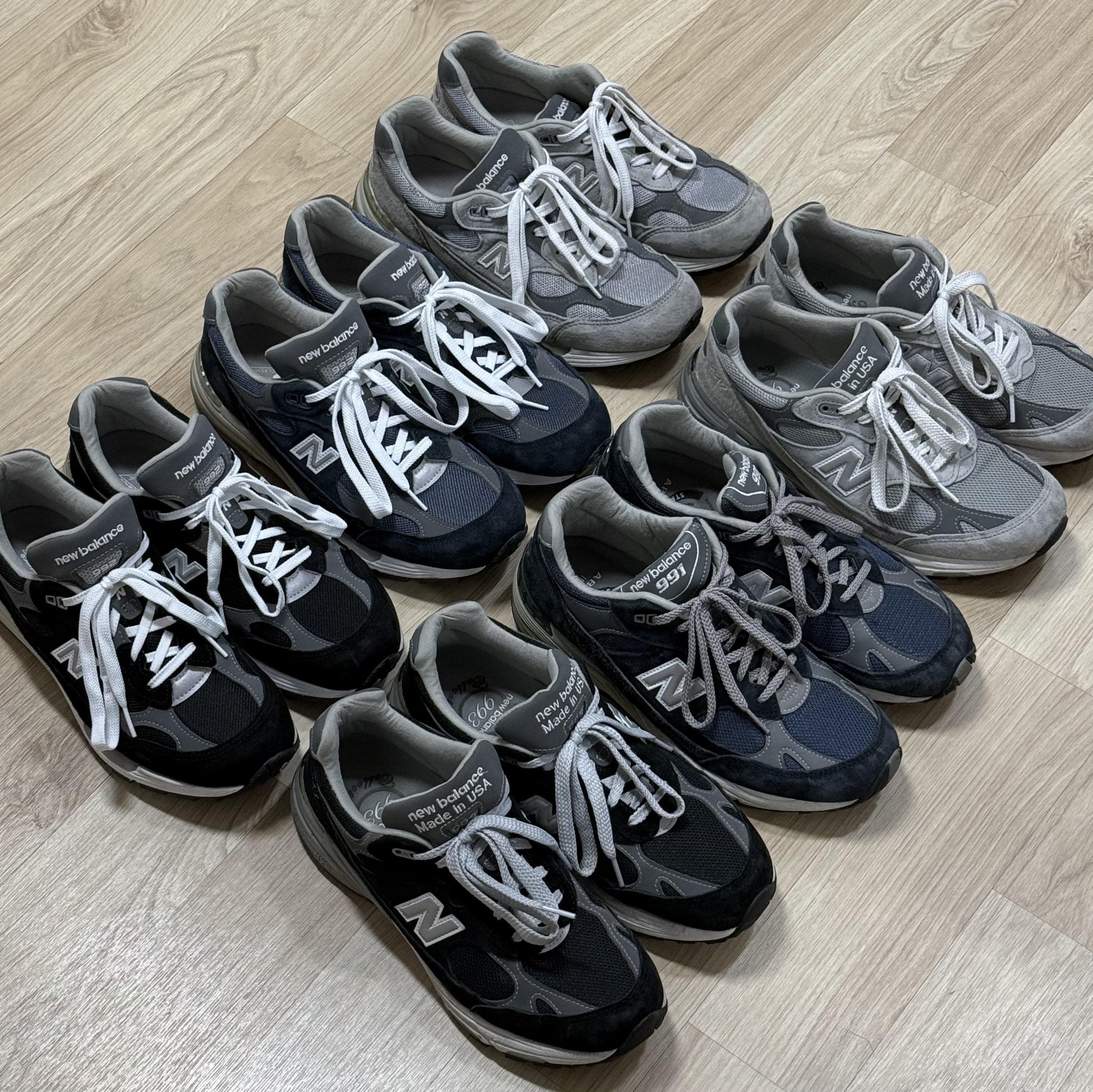 New Balance 992 Made in USA Core Black Grey, New Balance 993 Made in USA Grey - D Standard 착용 스타일 - 3