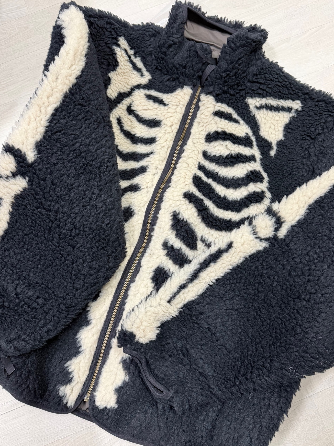 Kapital Bone Pattern Boa Fleece Reversible Blouson Black 착용 스타일