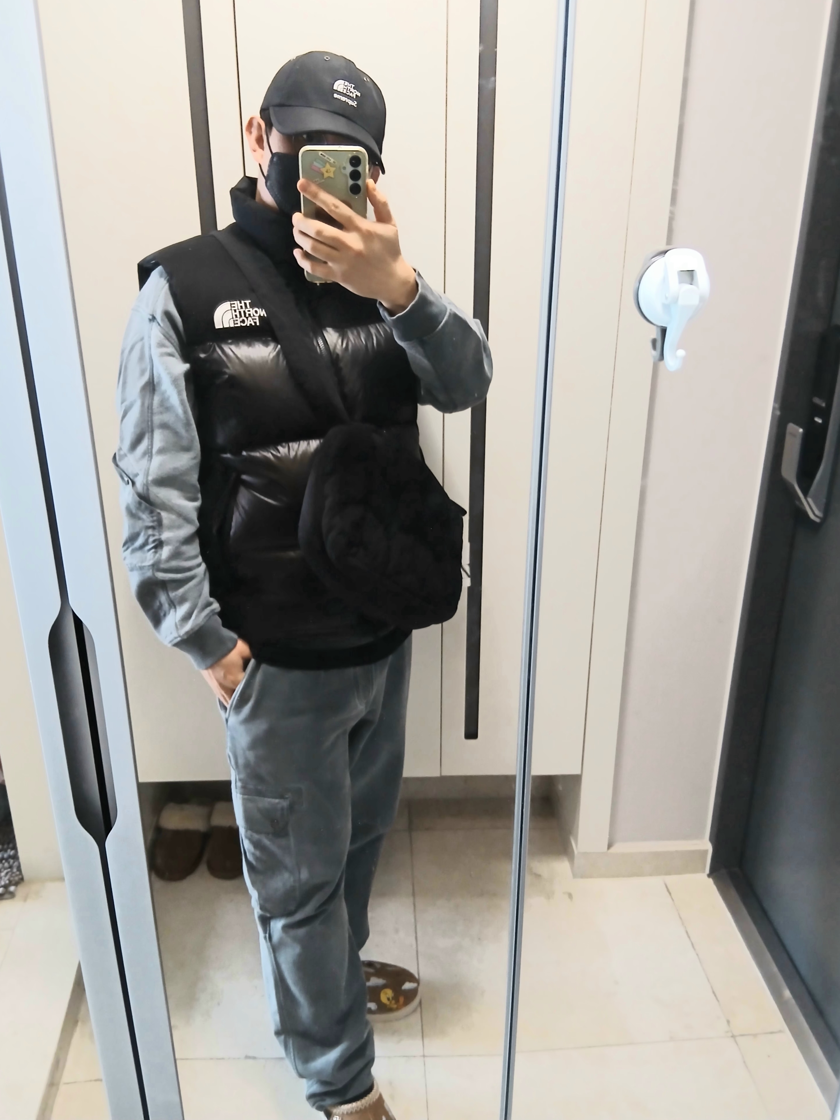 Supreme x The North Face Split 6-Panel Black - 24SS, The North Face White Label Novelty Nuptse Down Vest Black 착용 스타일 - 5