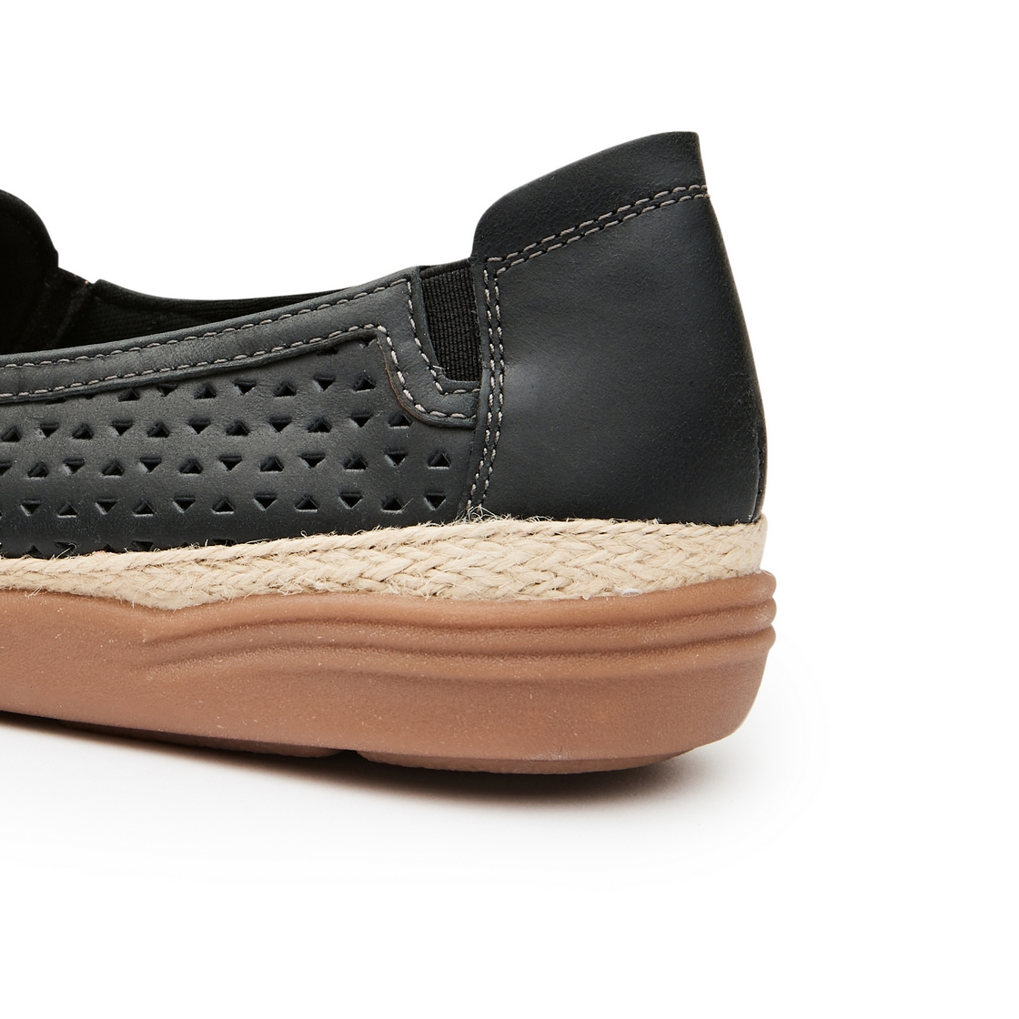 클락스 여성 쿠션 컴포트 에스퍄듀 슬립온 블랙(Clarks Women’s Cushioned Comfort Espadrille Slip-On Shoes Black) - 4