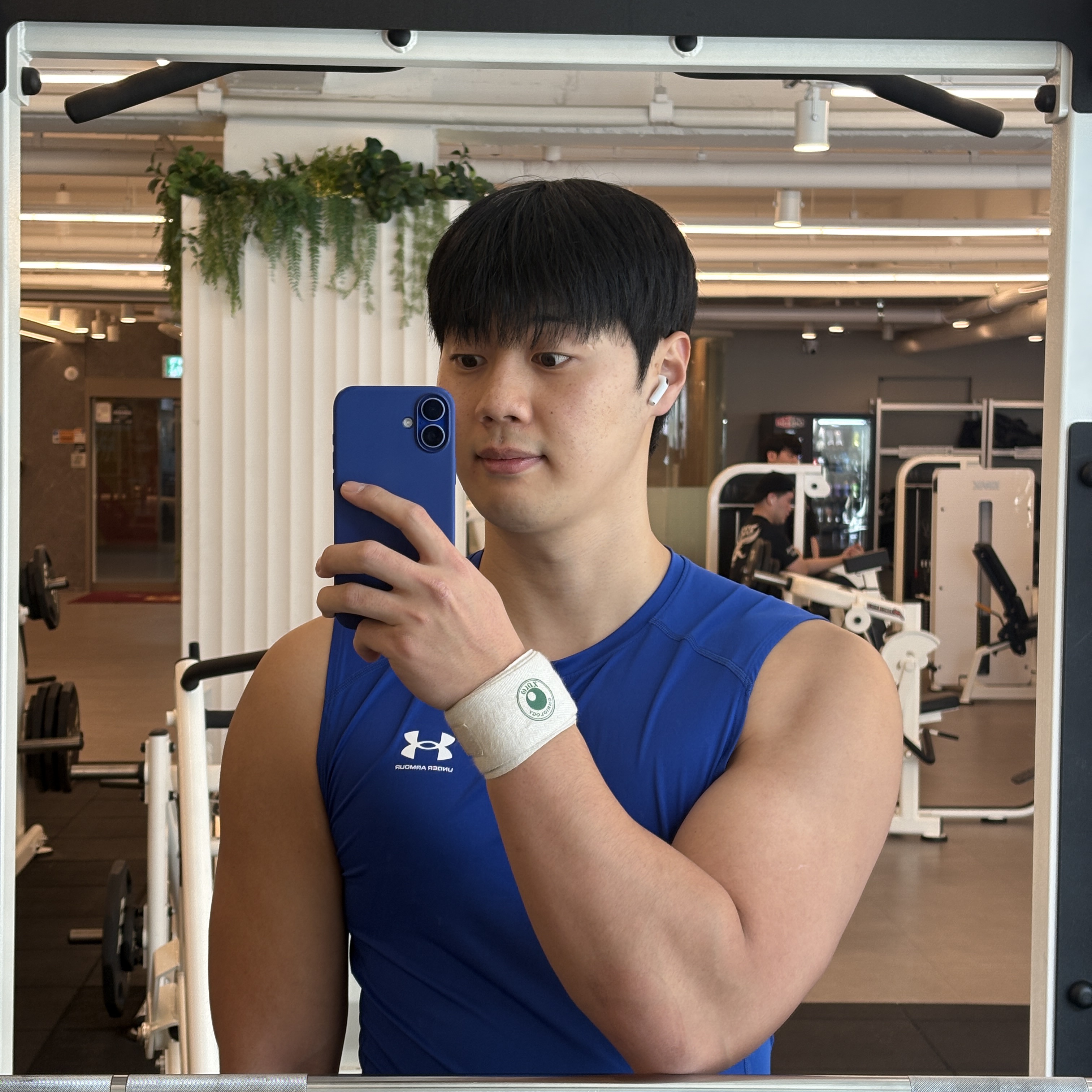 Under Armour HeatGear Sleeveless Black 착용 스타일 - 2