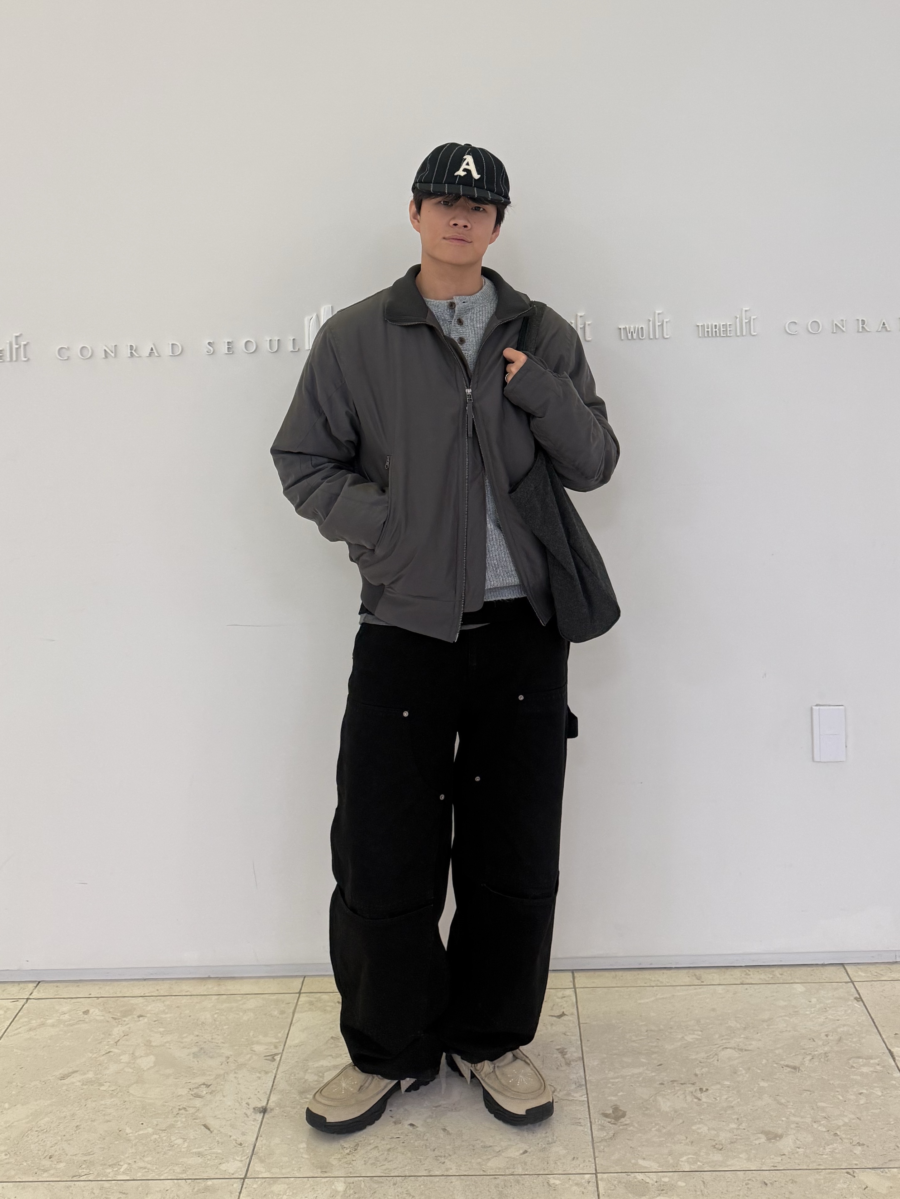 Sansan Gear Bomber Jacket Khaki, Aoiro Cutted Double Knee Pants Black Pearl 착용 스타일 - 2