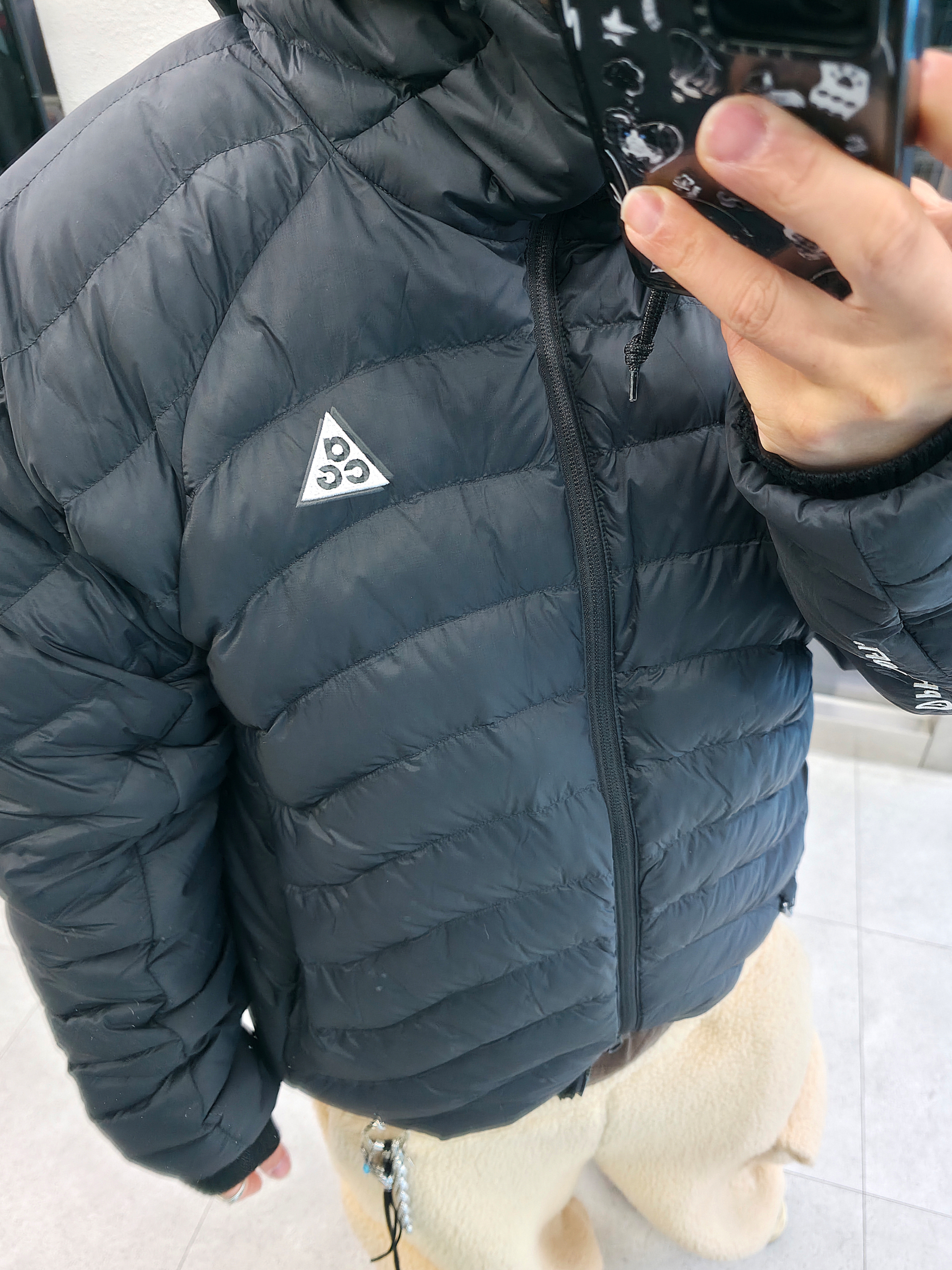 Nike ACG Lava Flow Therma-Fit ADV Jacket Black Summit White - Asia, Converse x Drkshdw Turbowpn Black Cream 착용 스타일 - 6