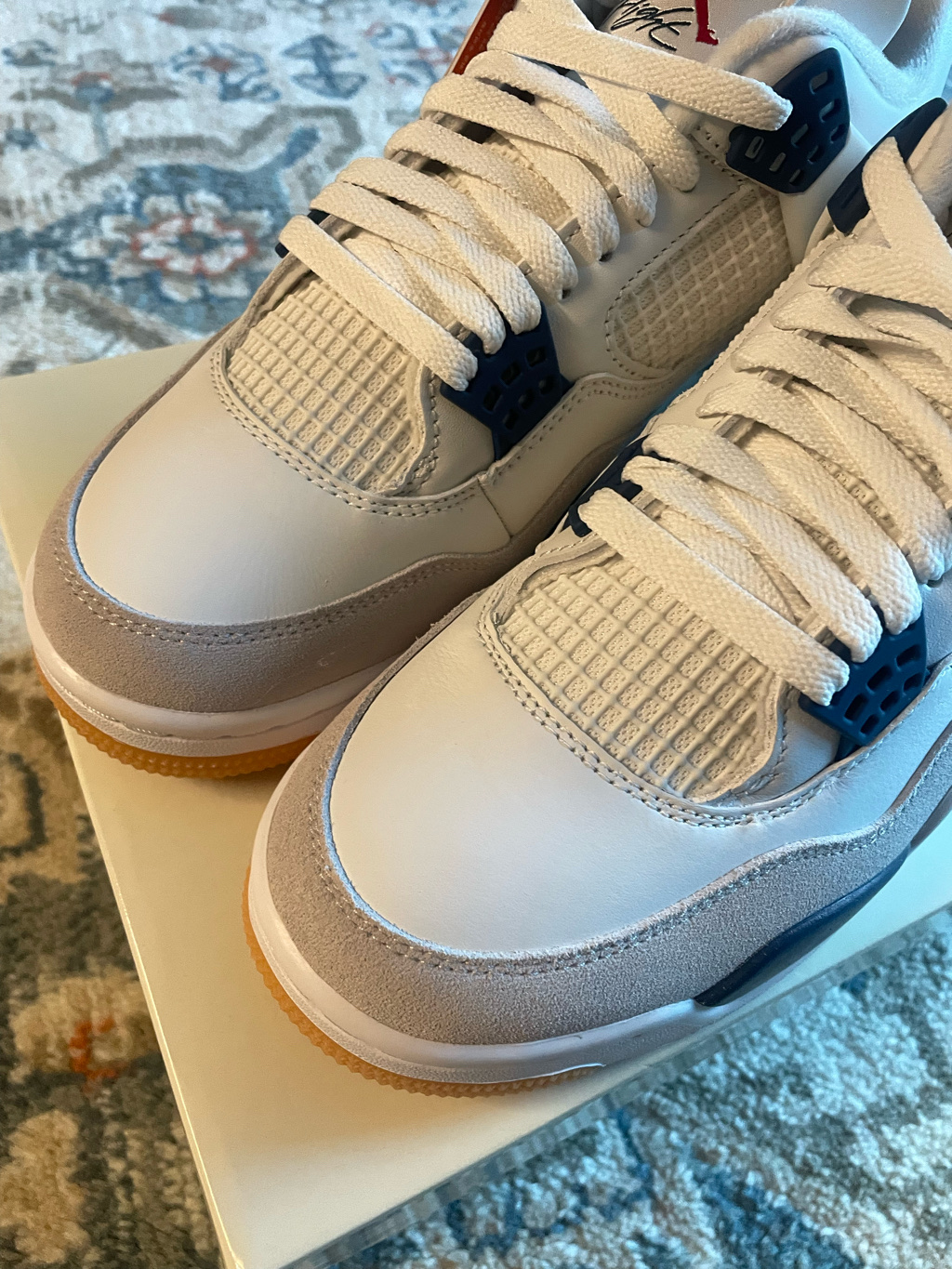Jordan 4 x Nike SB Retro SP Navy 착용 스타일 - 5
