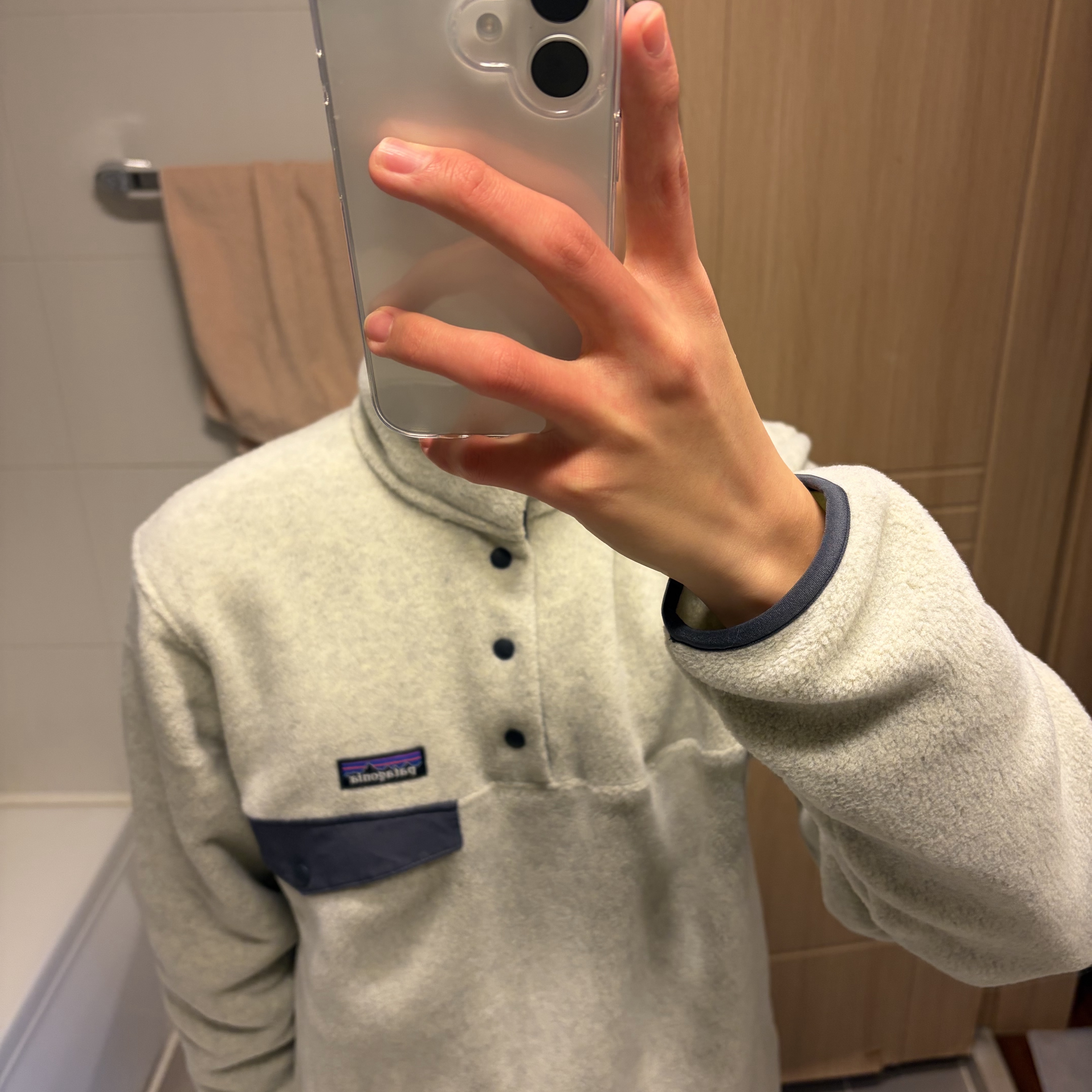 Patagonia Lightweight Synchilla Snap-T Fleece Pullover Oatmeal Heather/Smolder Blue/New Navy 착용 스타일 - 2