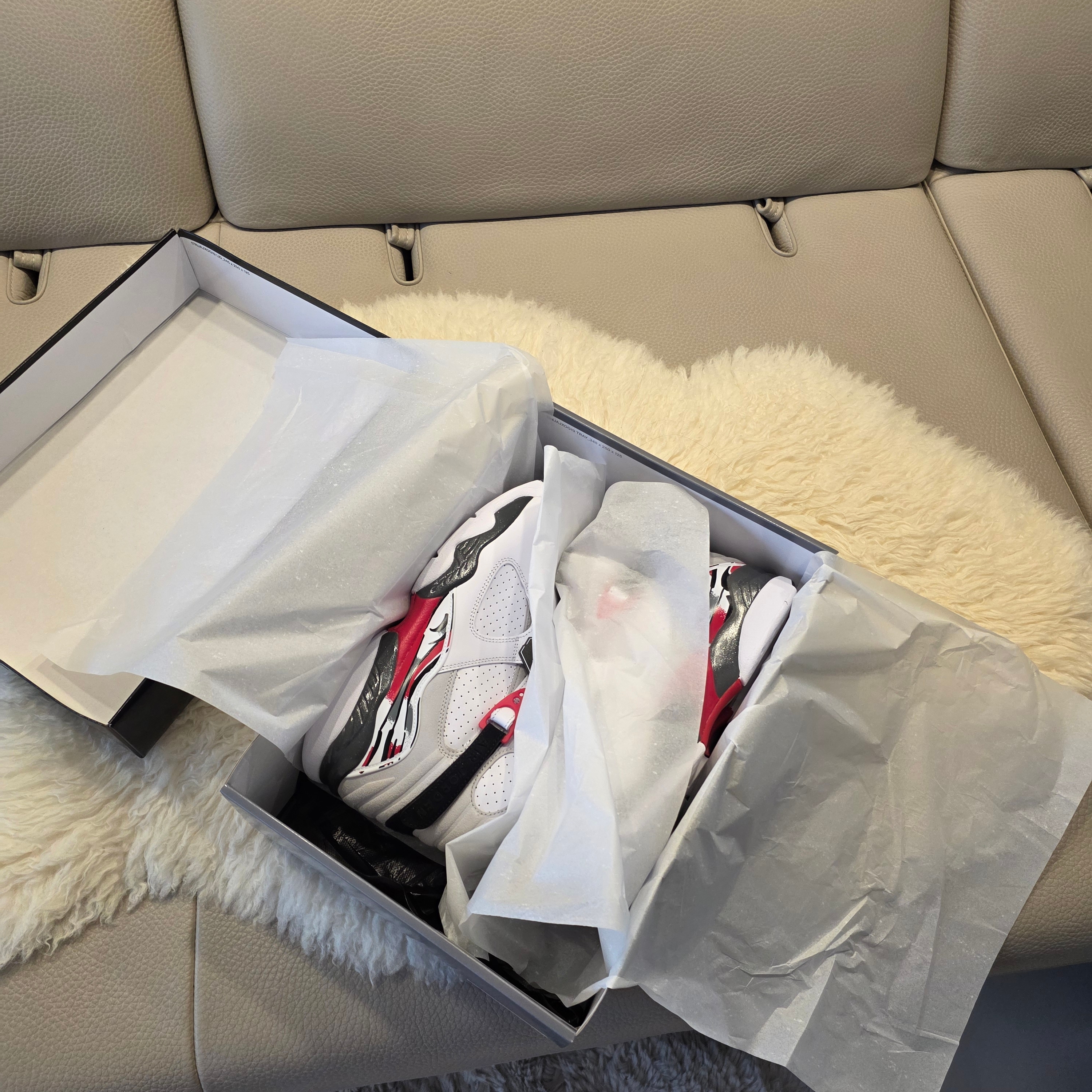 Jordan 8 Retro Bugs Bunny 2025 착용 스타일 - 1