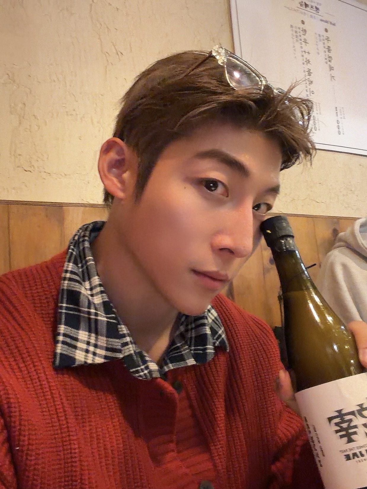 [KREAM 단독] Soyang Brewery Hyunjae10% Glass Package Set 착용 스타일 - 2