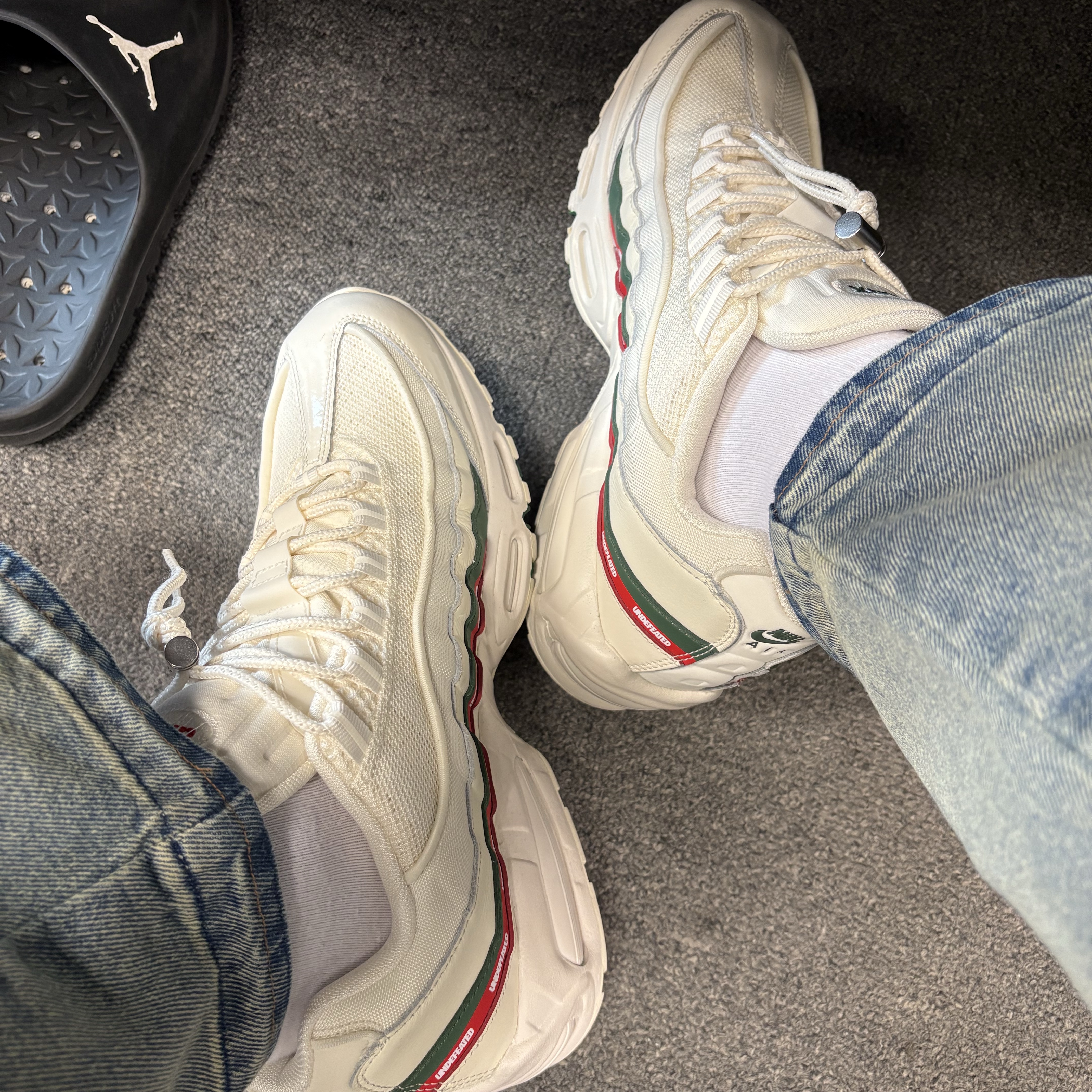 Nike x Undefeated Air Max 95 SP White 착용 스타일