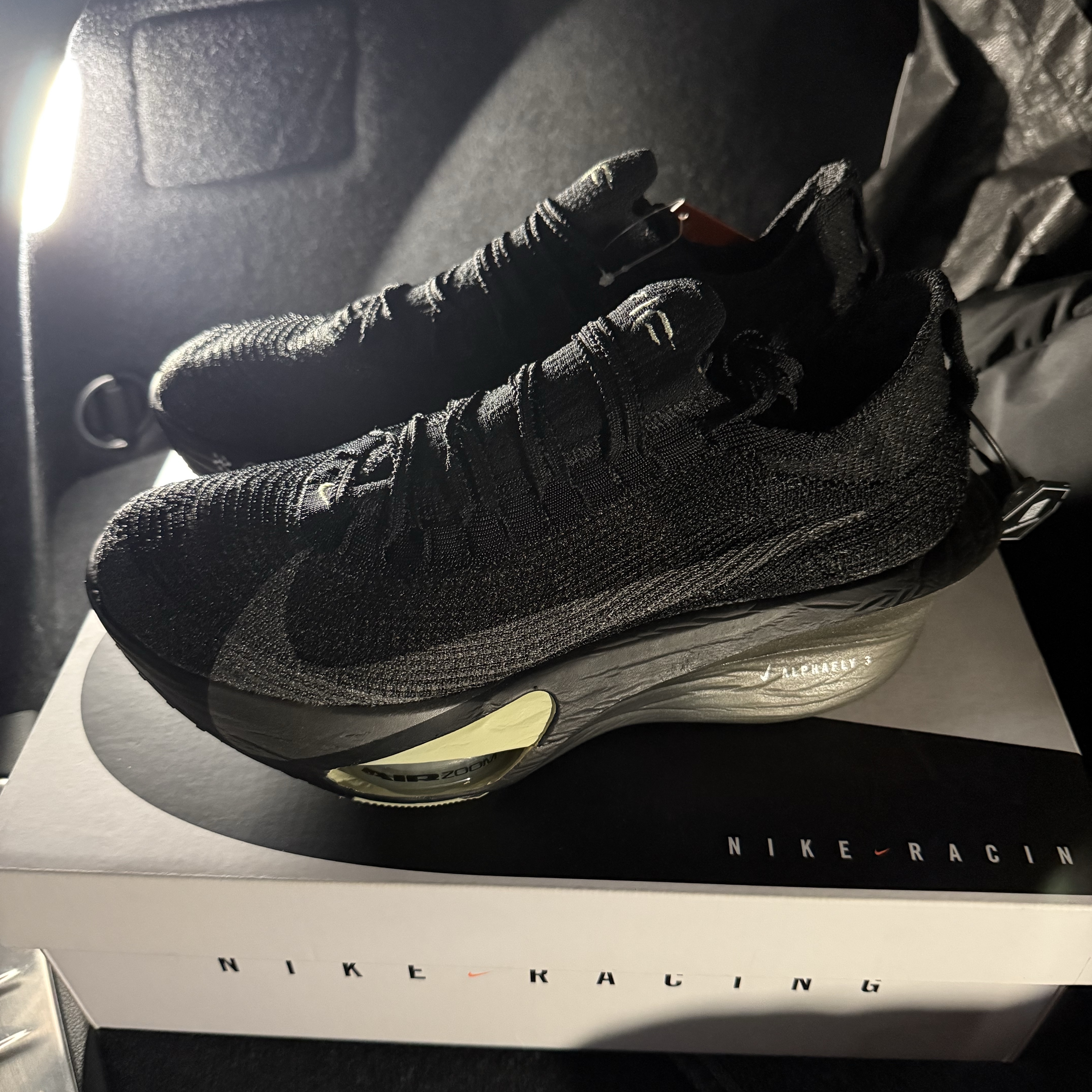 Nike Air Zoom Alphafly Next% 3 Black Olive Aura 착용 스타일 - 1
