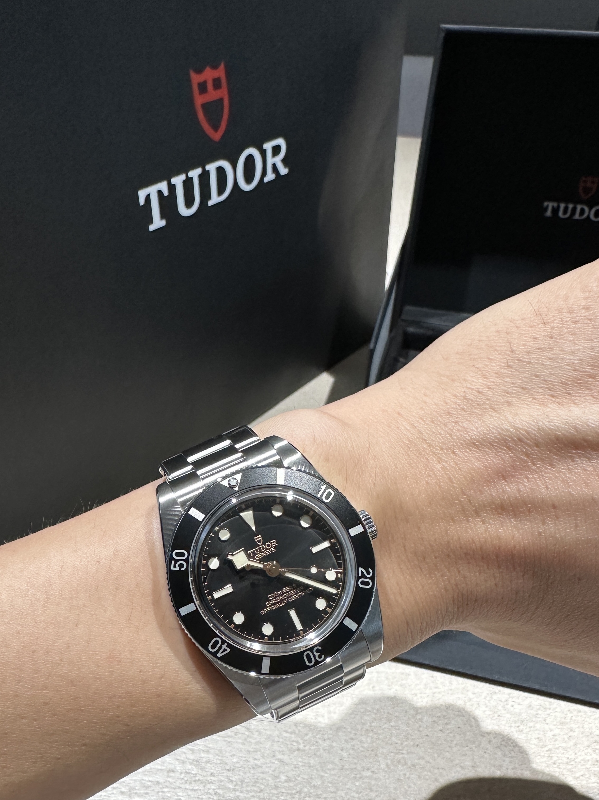 Tudor Black Bay 54 MT5400 Steel Bracelet Black 착용 스타일 - 2