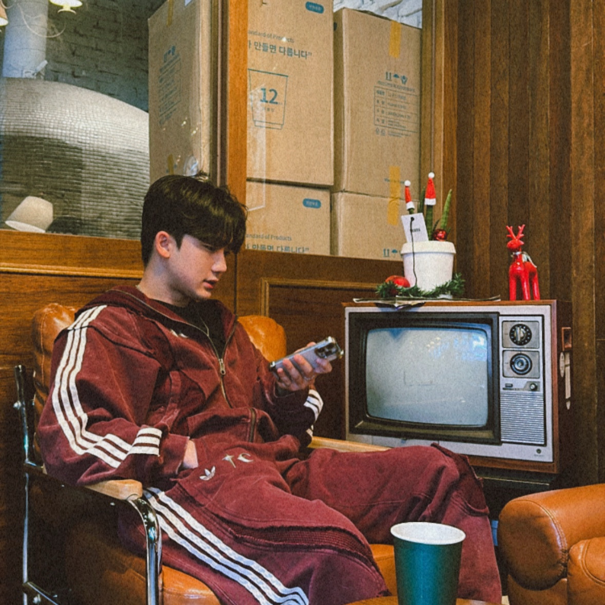 Adidas x Thug Club Teamgeist Sweat Hooded Zip Up Maroon - KR Sizing, Adidas x Thug Club Teamgeist Sweatpants Maroon - KR Sizing 착용 스타일