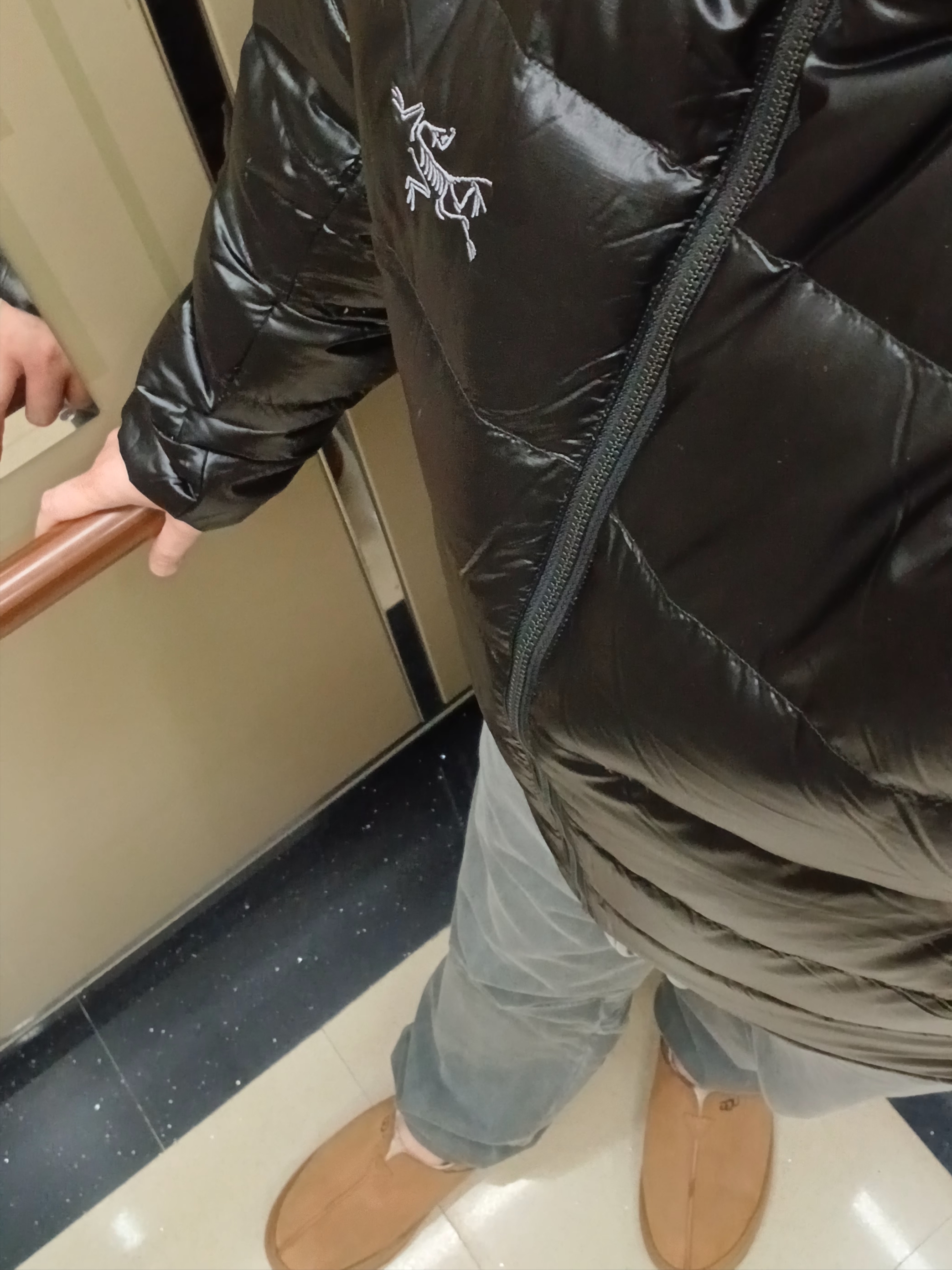 Arc'teryx Cerium SV Hoody Black, Arc'teryx Bird Word Cap 24K Black 착용 스타일 - 4