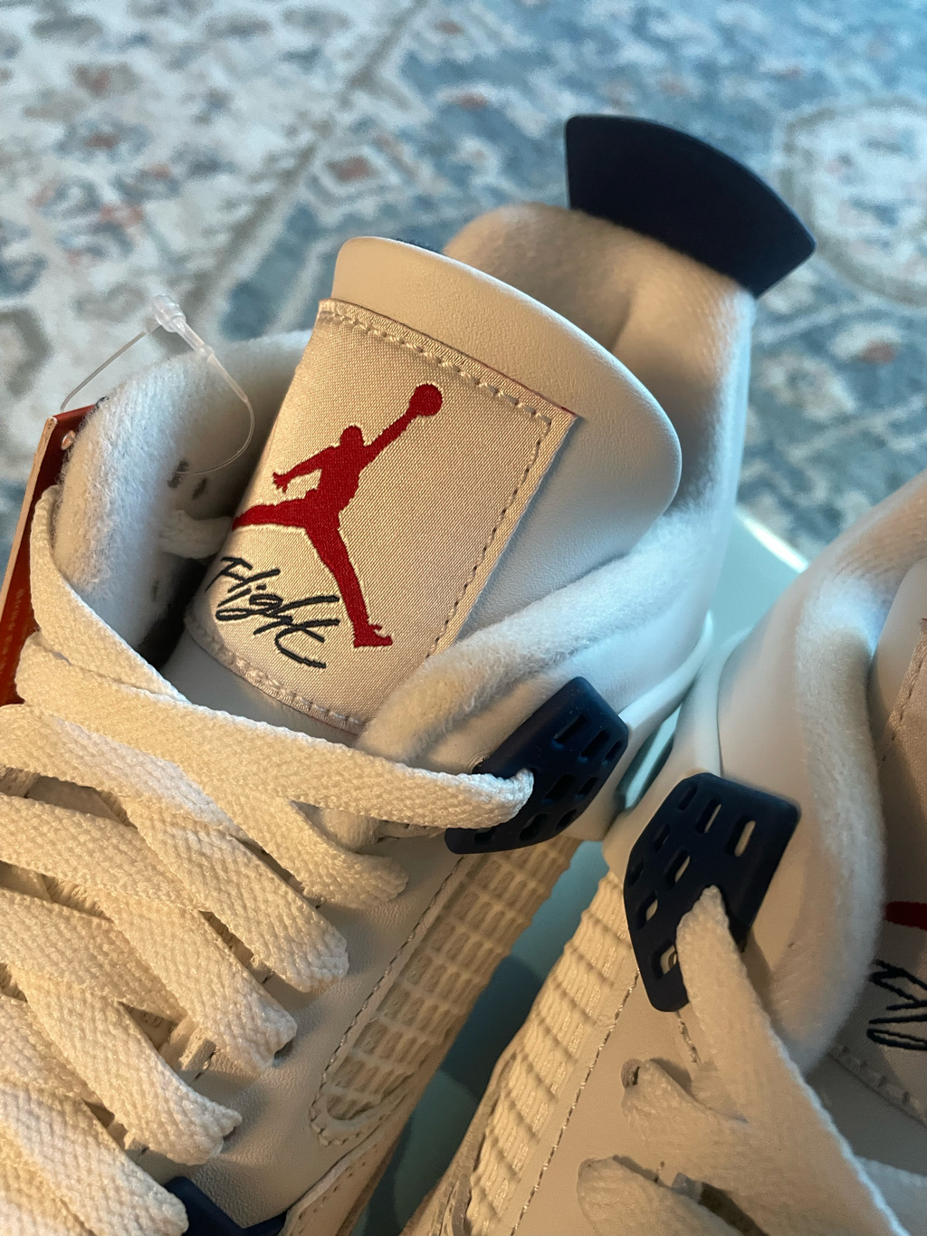 Jordan 4 x Nike SB Retro SP Navy 착용 스타일 - 4