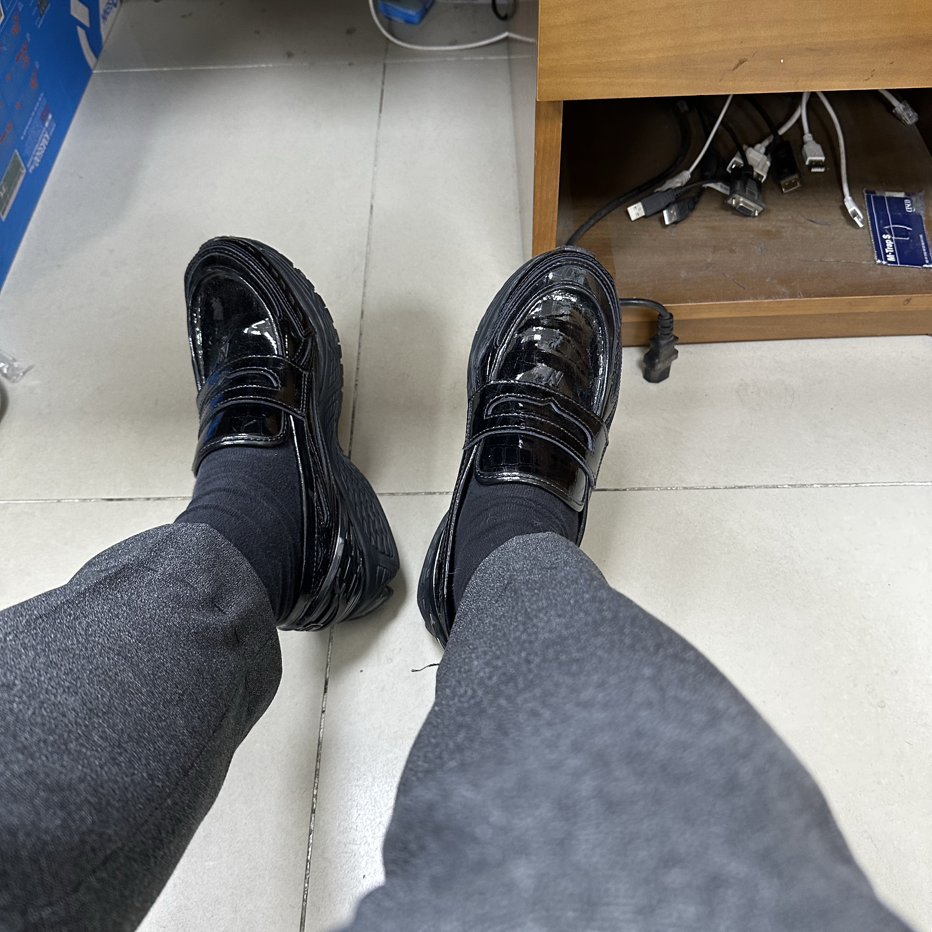 New Balance 1906L Black 착용 스타일