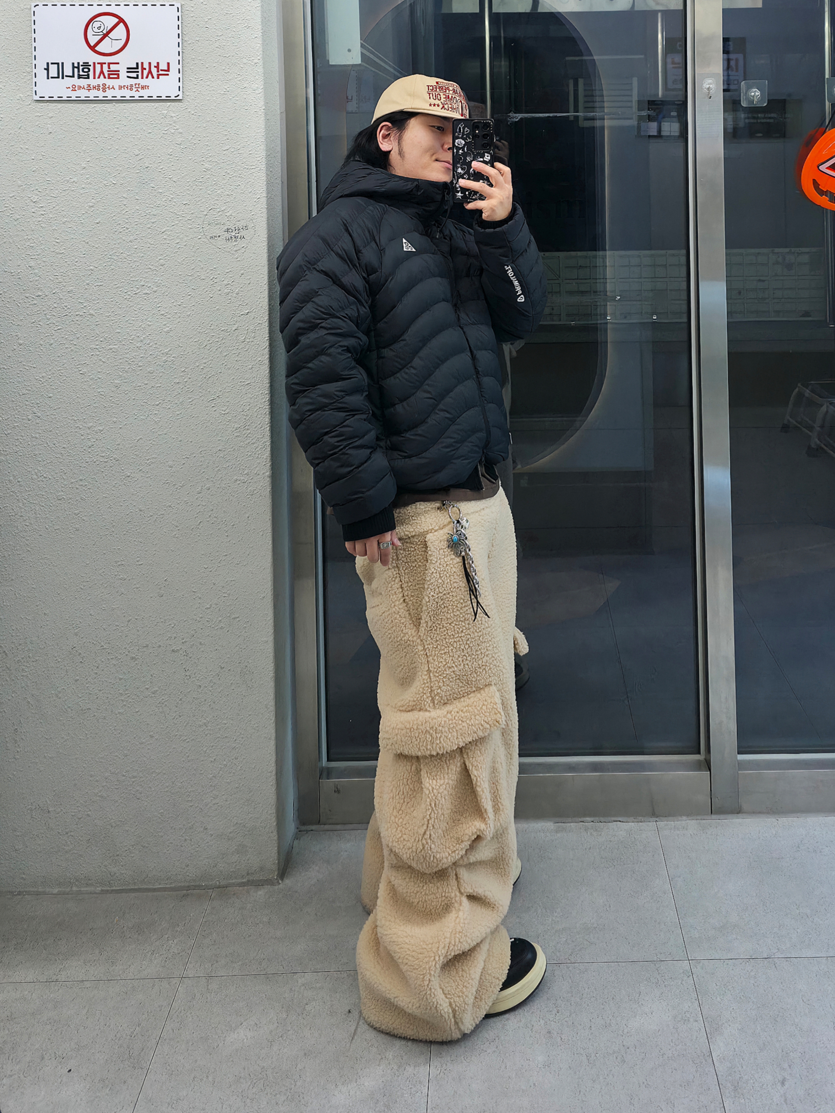 Nike ACG Lava Flow Therma-Fit ADV Jacket Black Summit White - Asia, Converse x Drkshdw Turbowpn Black Cream 착용 스타일 - 1