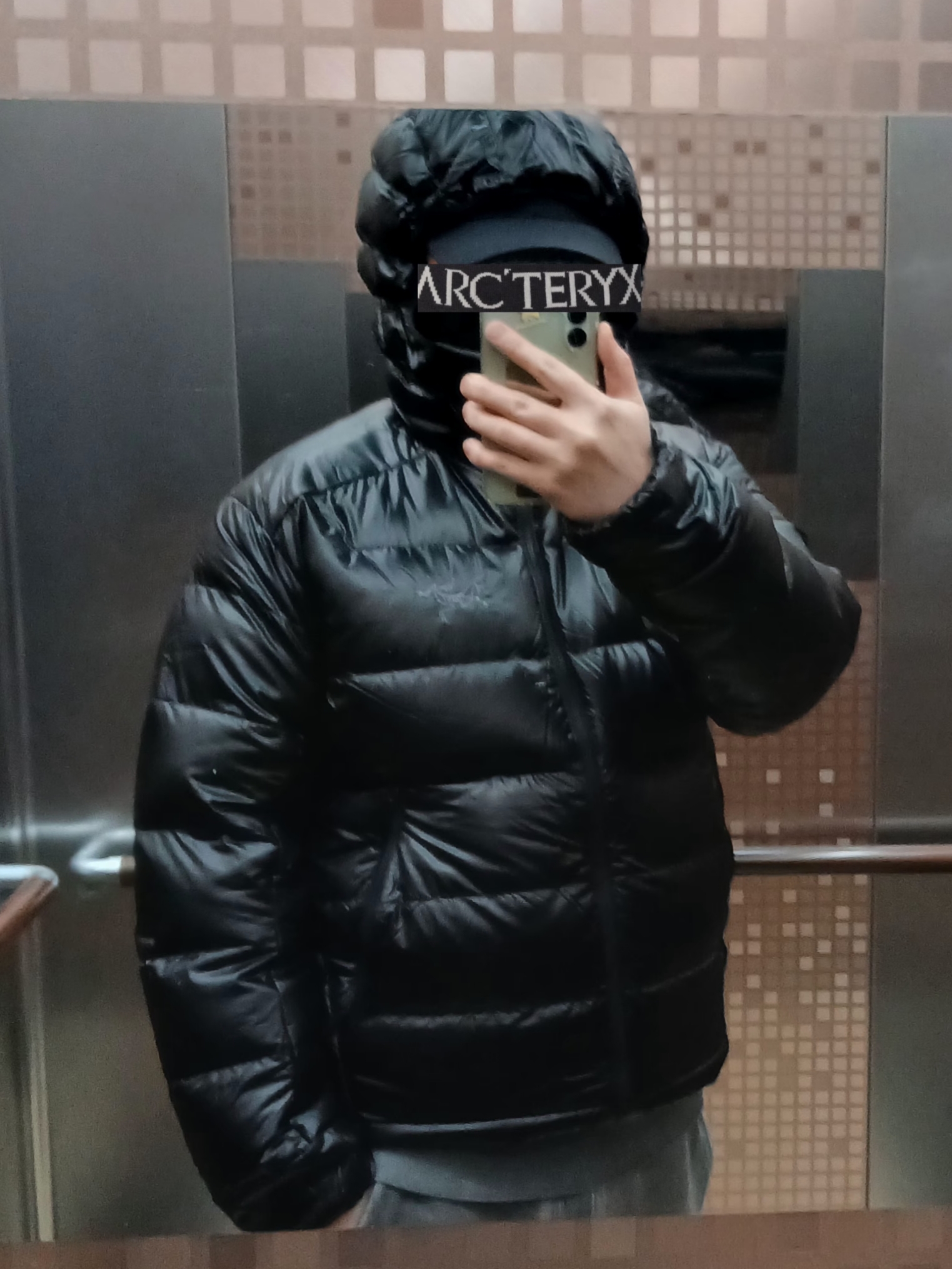 Arc'teryx Cerium SV Hoody Black, Arc'teryx Bird Word Cap 24K Black 착용 스타일 - 1
