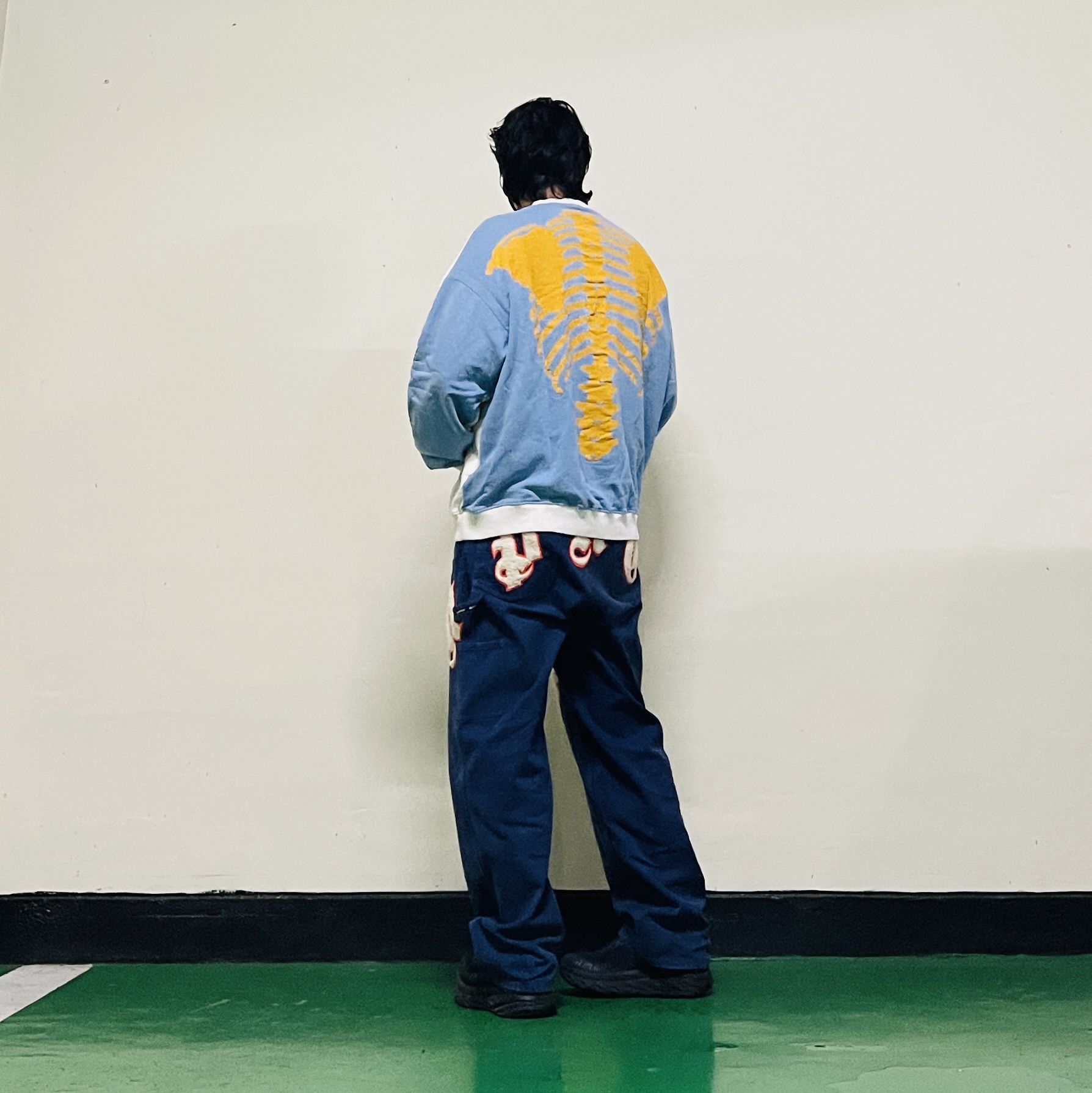 Kapital 2 Tone Big Fleece Sweatshirt Kinari Sax, Supreme Old English Canvas Double Knee Painter Pant Navy - 25SS 착용 스타일 - 1