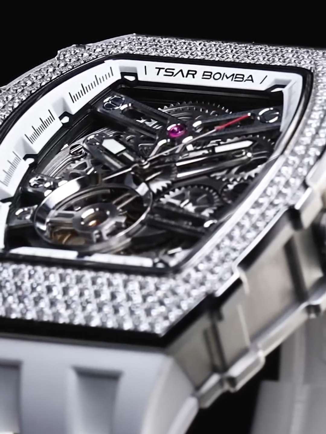 Tsar Bomba Elemental Zirconia Cubic Automatic TB8208D-11 White 2 착용 스타일