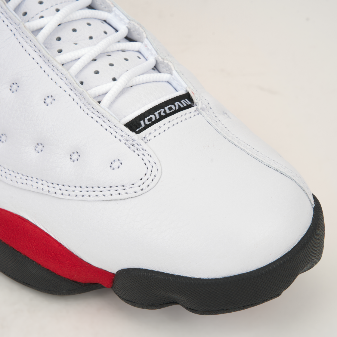 조던 13 레트로 화이트 유니버시티 레드(Jordan 13 Retro White and University Red) - 7