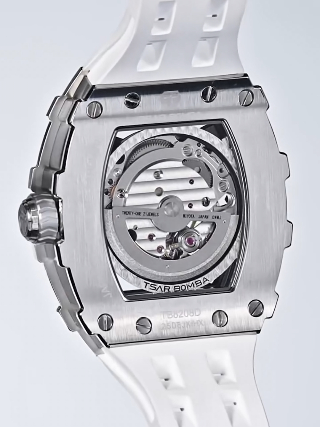 Tsar Bomba Elemental Zirconia Cubic Automatic TB8208D-11 White 2 착용 스타일