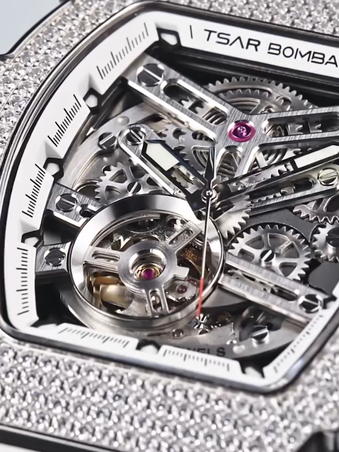 Tsar Bomba Elemental Zirconia Cubic Automatic TB8208D-11 White 2 착용 스타일