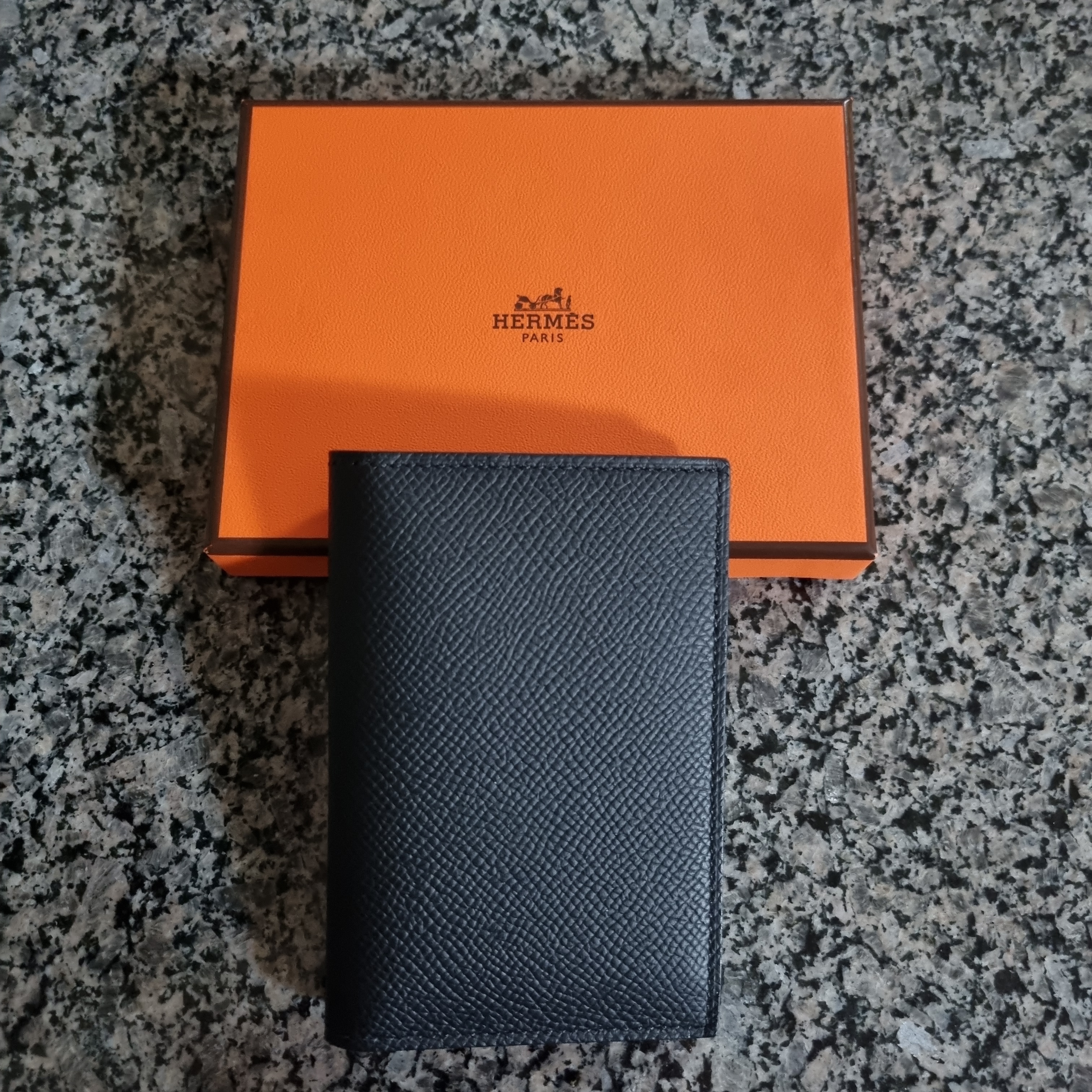 Hermes MC² Euclide Card Holder Epsom & Noir 착용 스타일 - 2