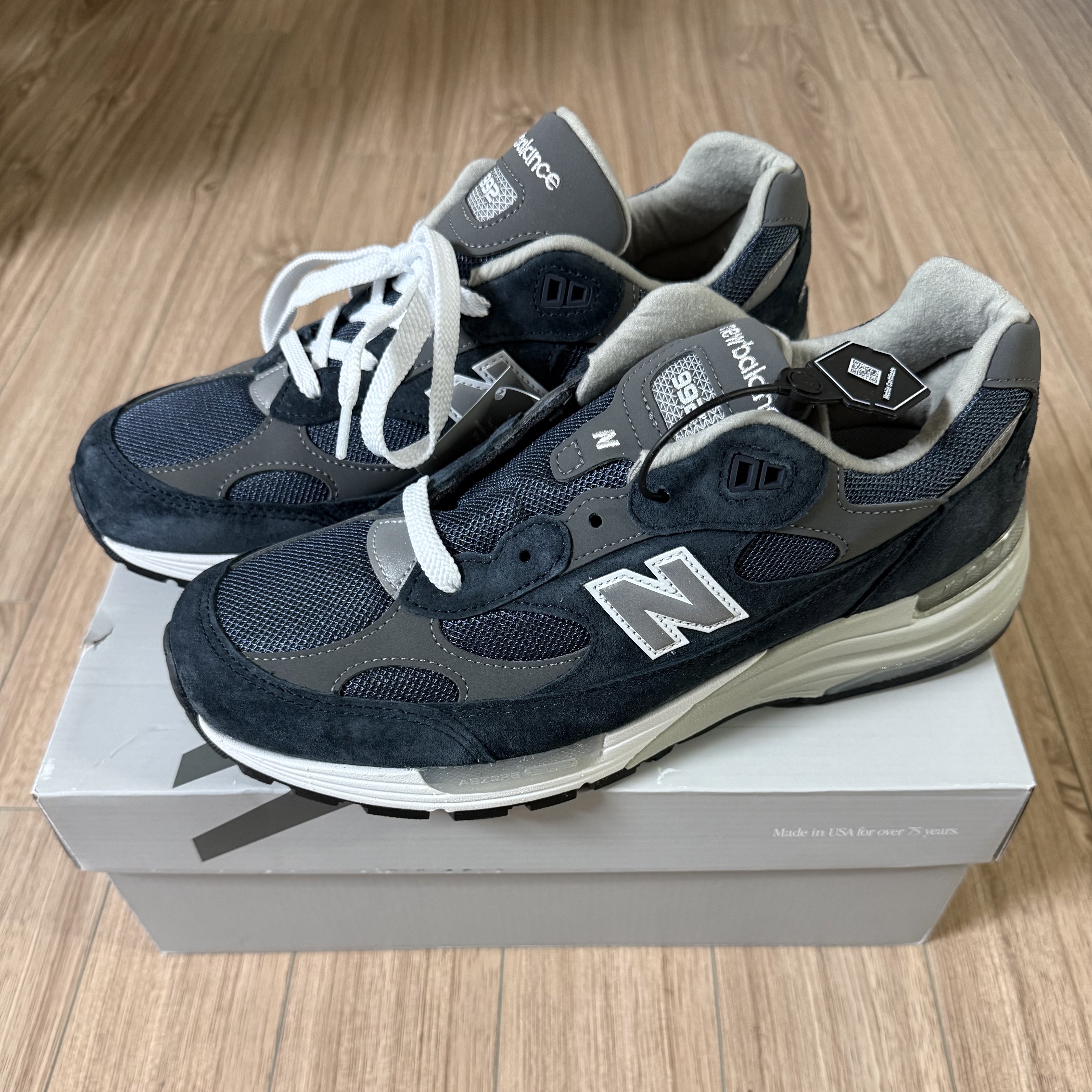 New Balance 992 Made in USA Core Navy 착용 스타일