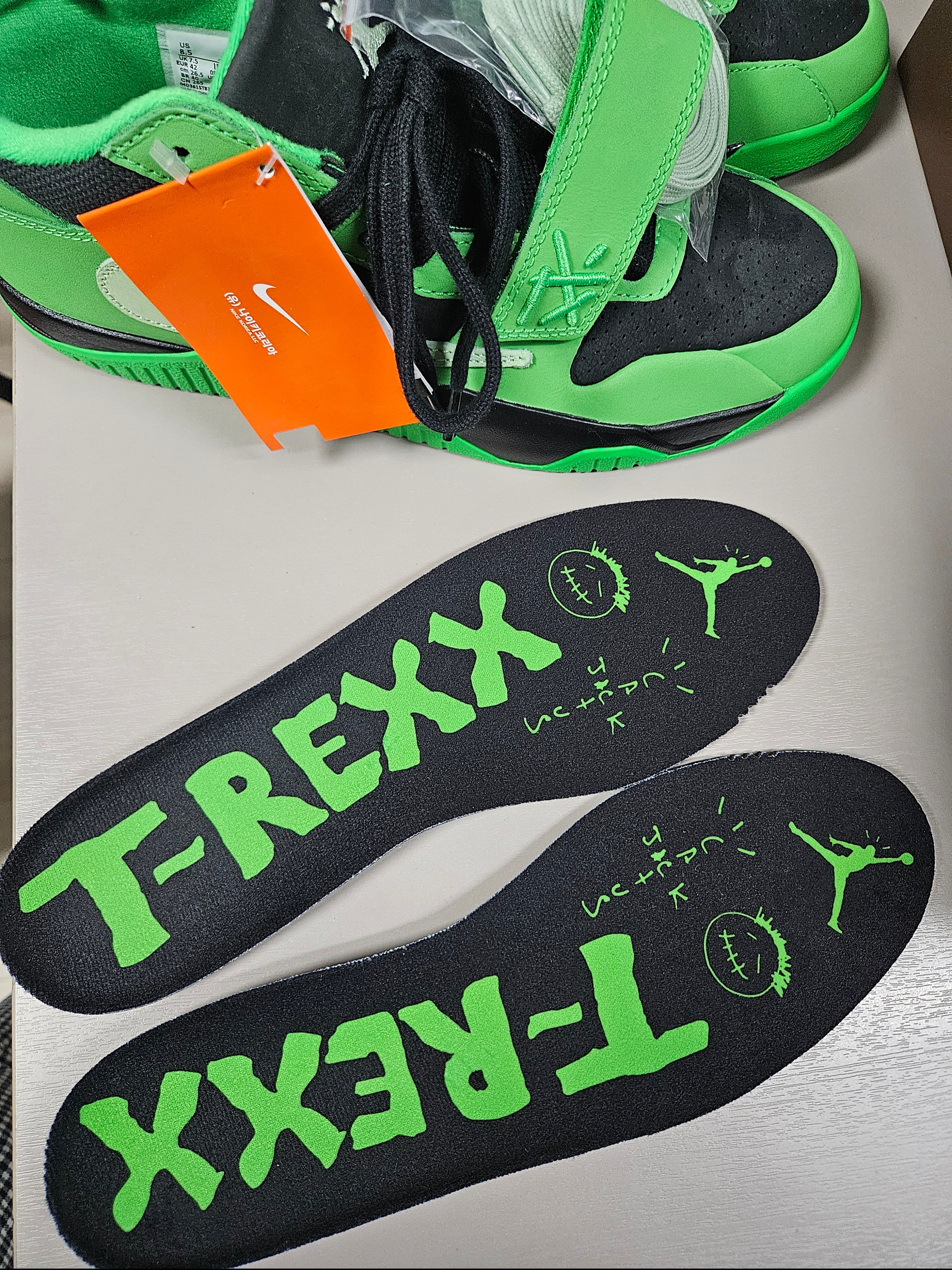 Jordan x Travis Scott Jumpman Jack TR Green Spark Vapor Green 착용 스타일 - 2